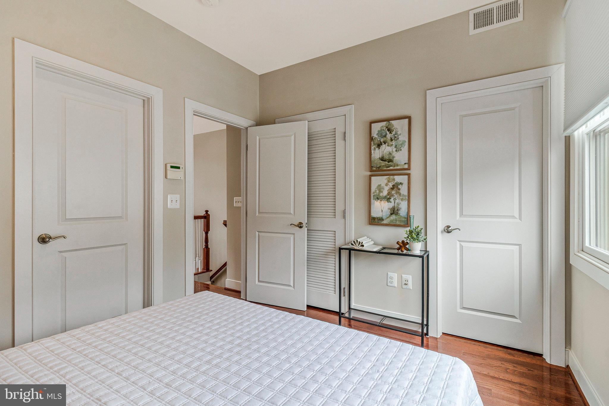 FOXHALL - Residential Lease