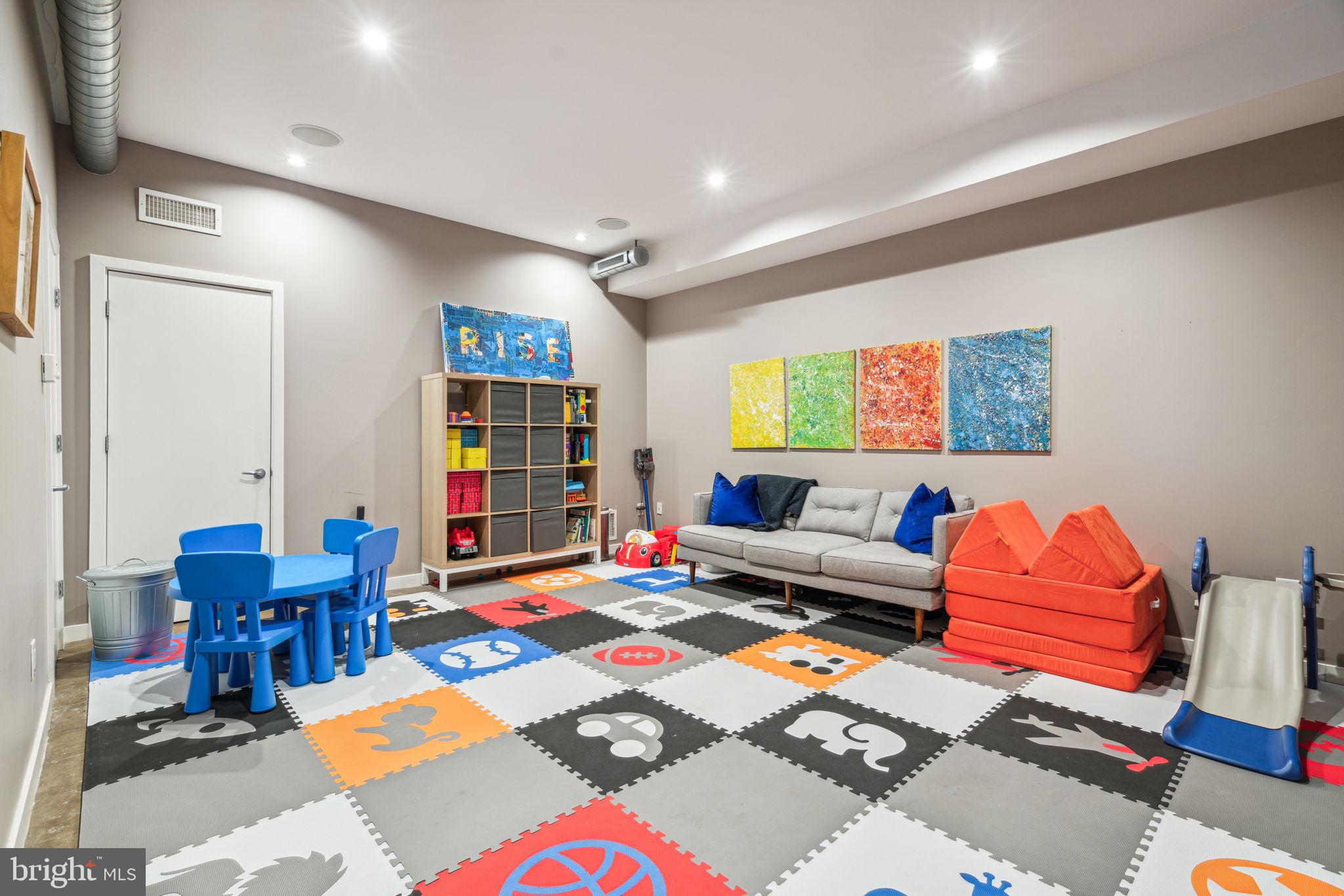 GRADUATE HOSPITAL - Residential