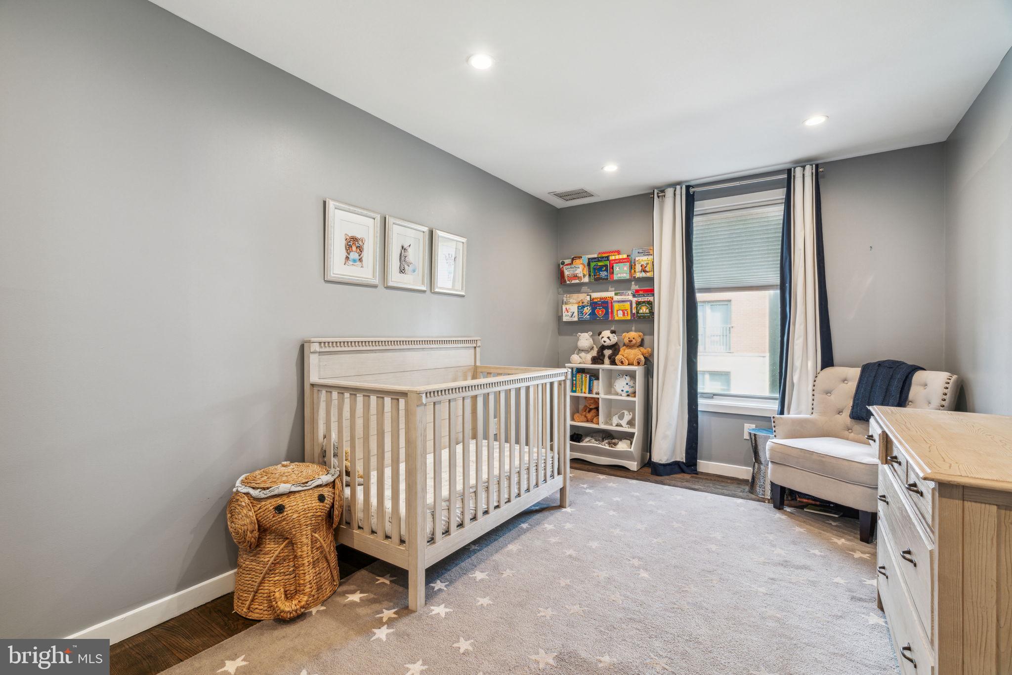 GRADUATE HOSPITAL - Residential