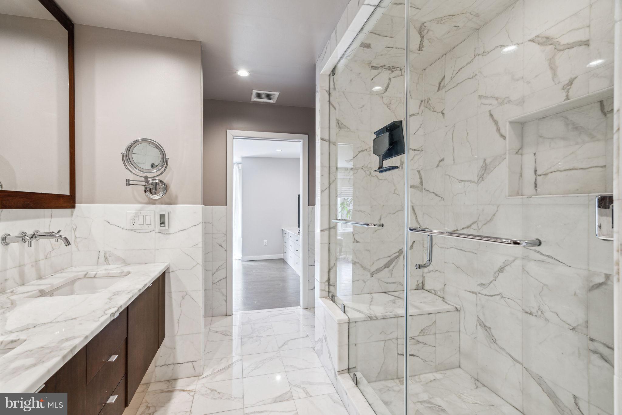 GRADUATE HOSPITAL - Residential