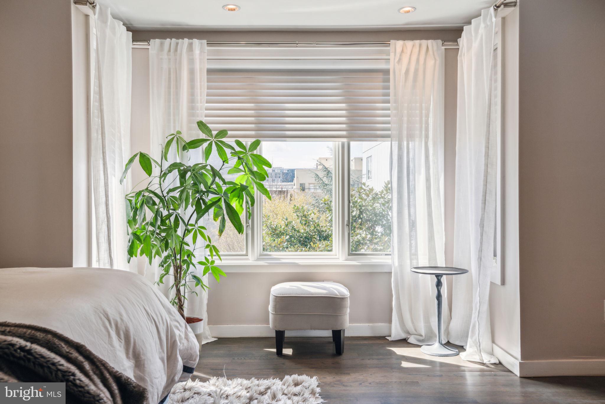 GRADUATE HOSPITAL - Residential