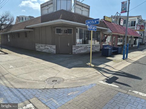 Photo of 3701 Pacific Avenue, WILDWOOD, NJ 08260 (MLS # NJCM2007136)