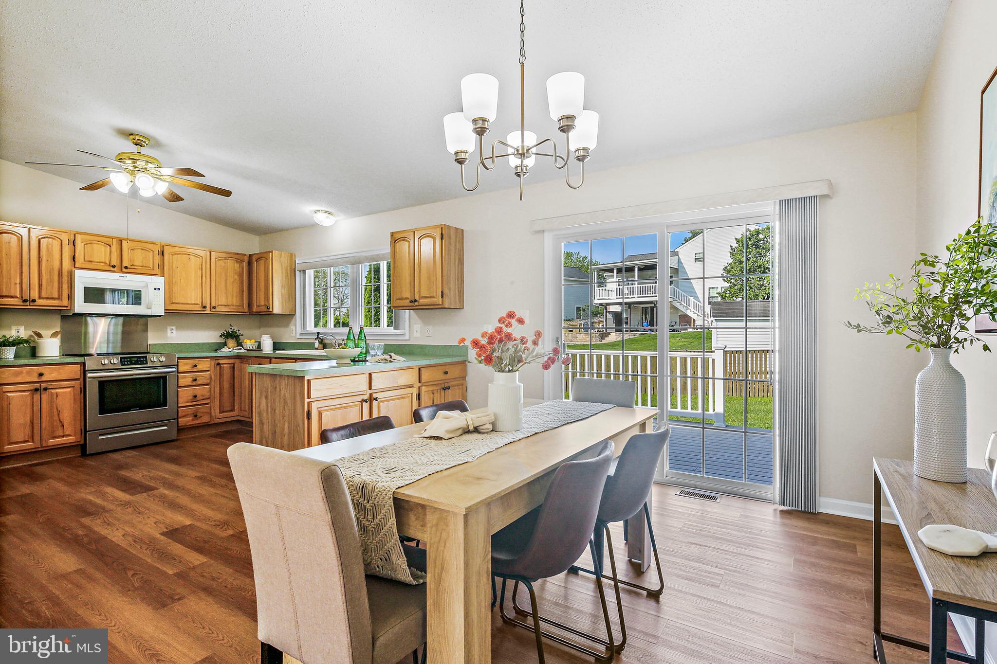 DEVLIN SQUARE - Residential