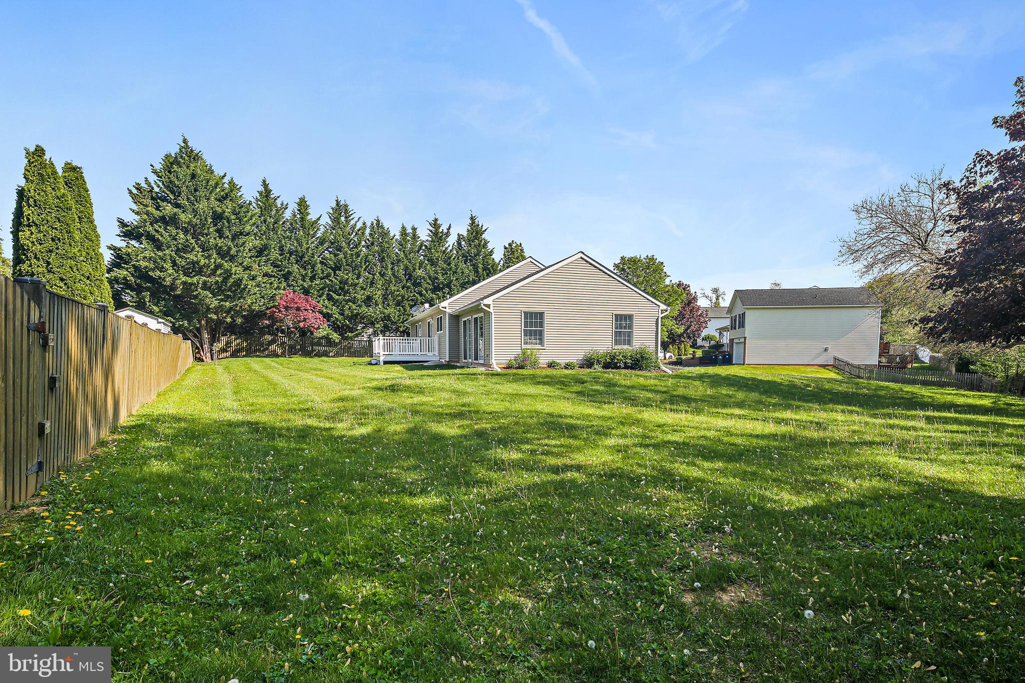 DEVLIN SQUARE - Residential