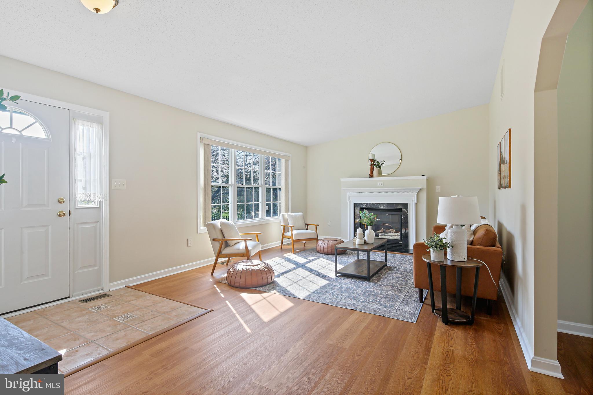 DEVLIN SQUARE - Residential