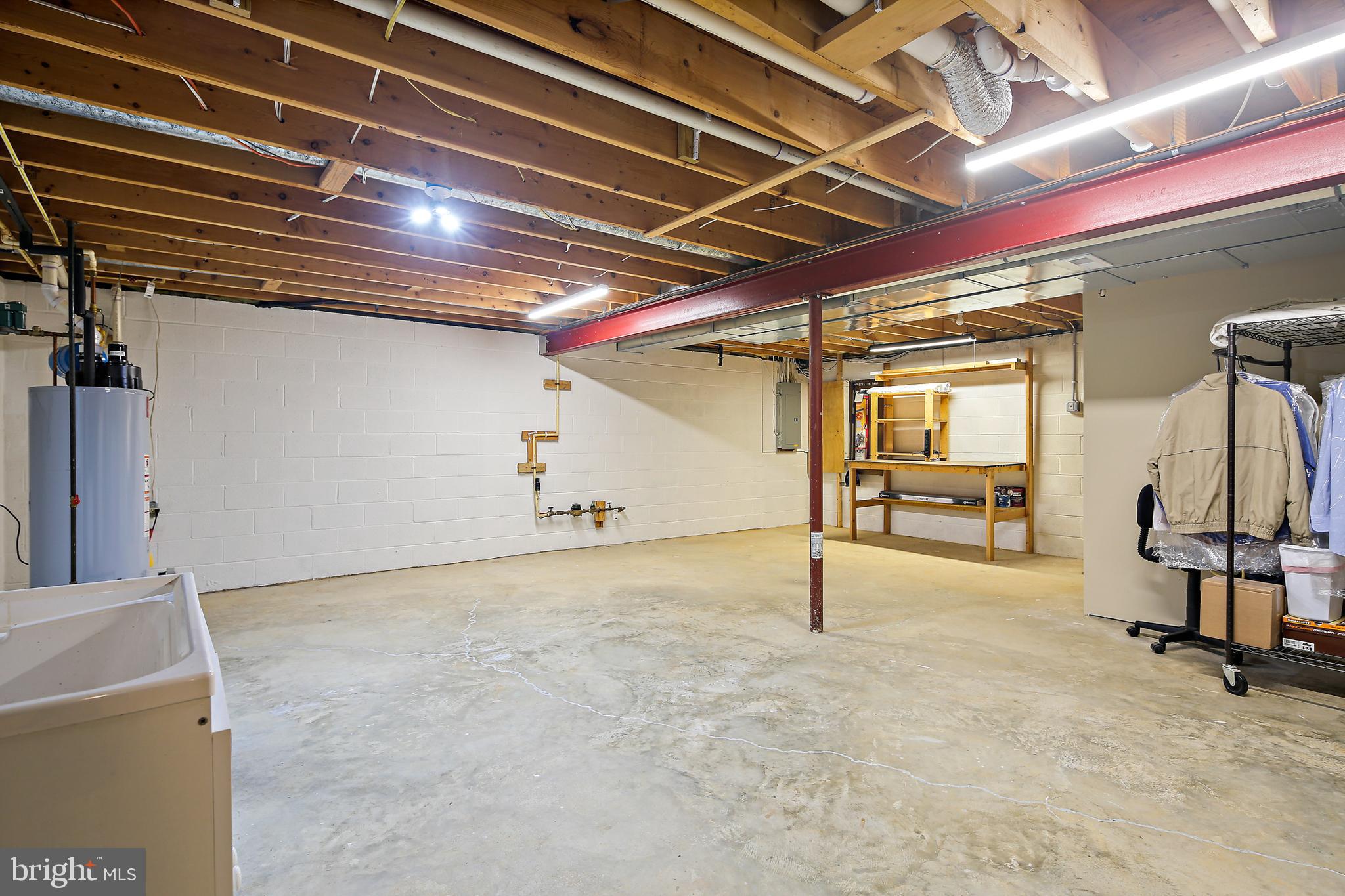 DEVLIN SQUARE - Residential