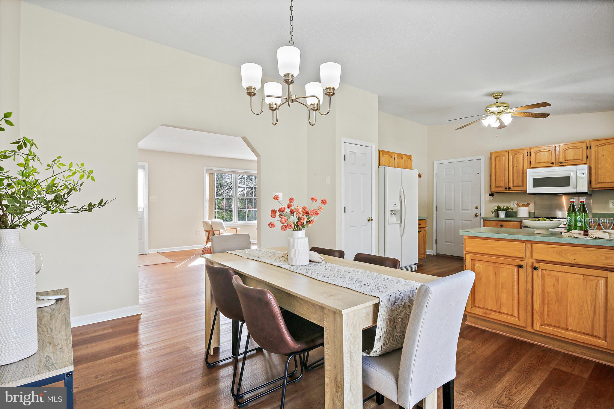 DEVLIN SQUARE - Residential