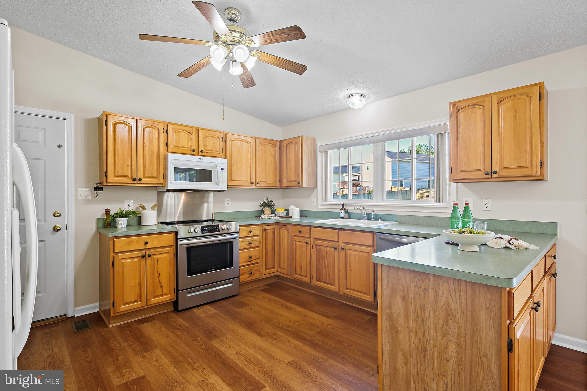 DEVLIN SQUARE - Residential