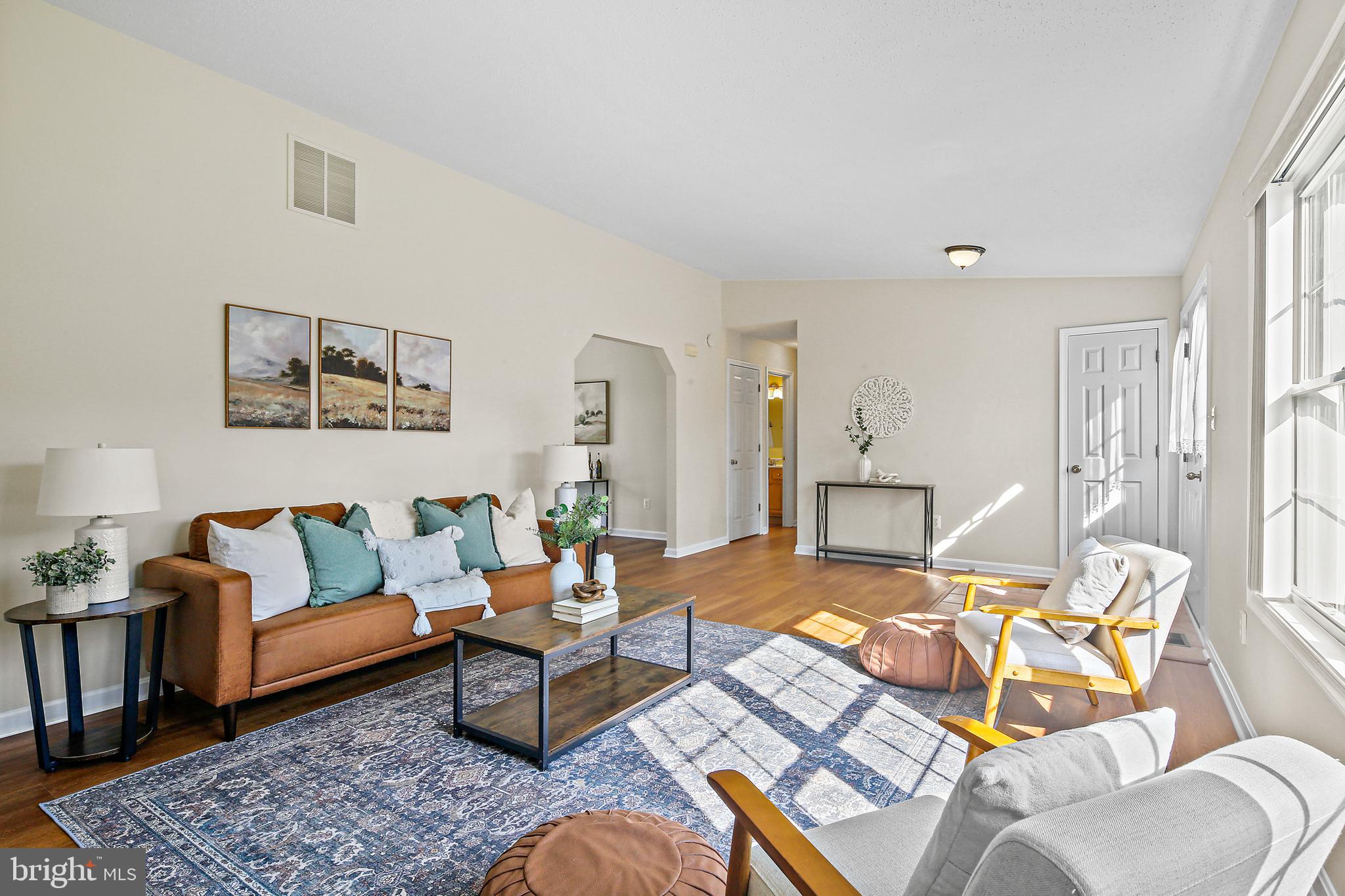 DEVLIN SQUARE - Residential