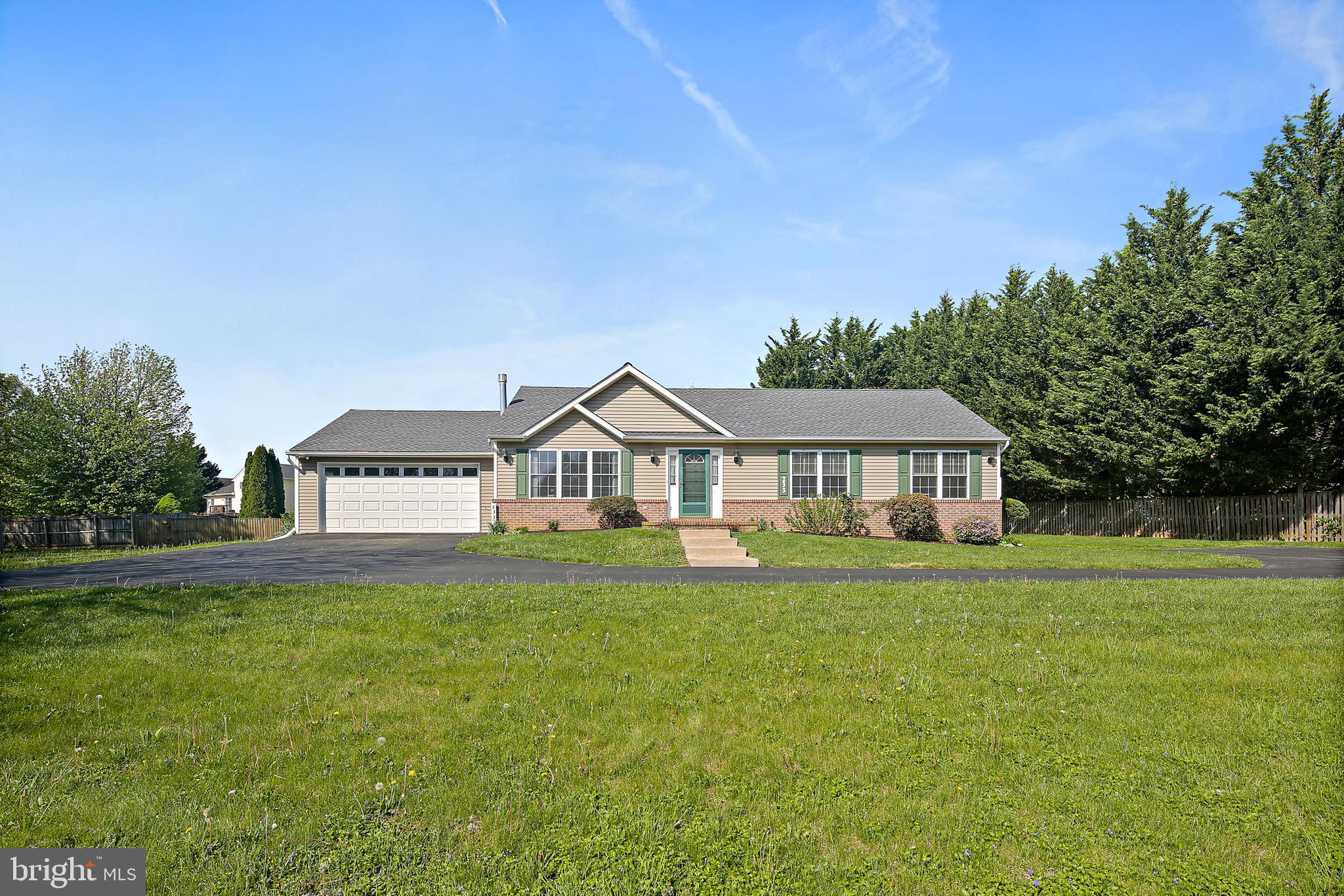 DEVLIN SQUARE - Residential