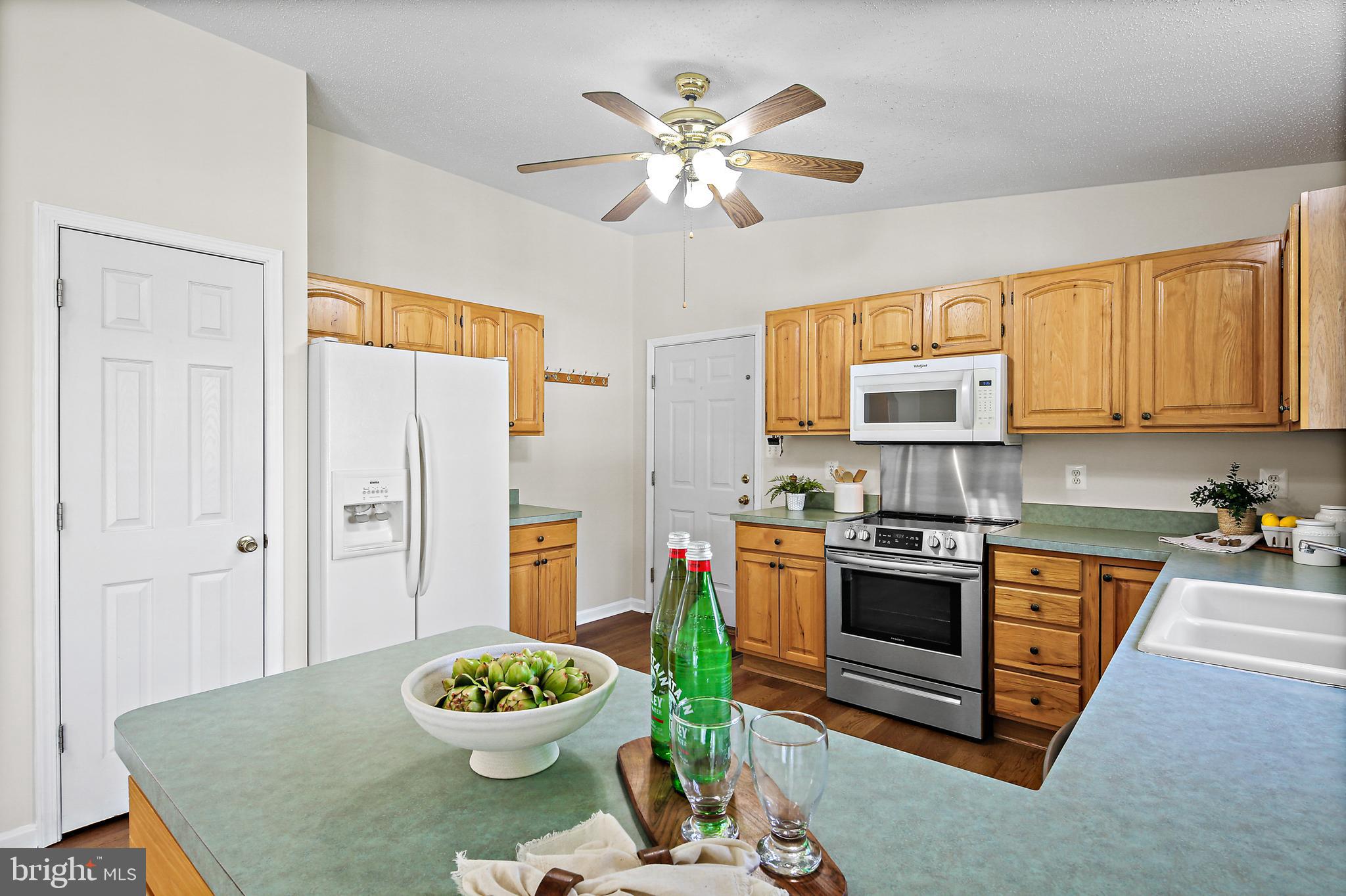 DEVLIN SQUARE - Residential