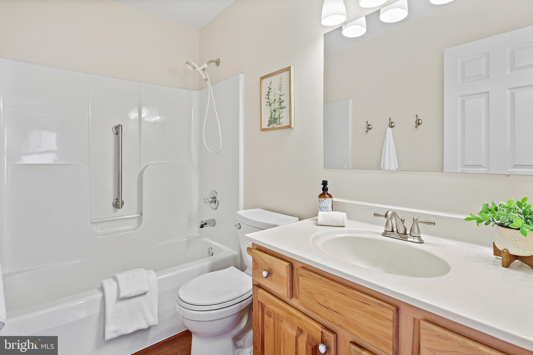 DEVLIN SQUARE - Residential