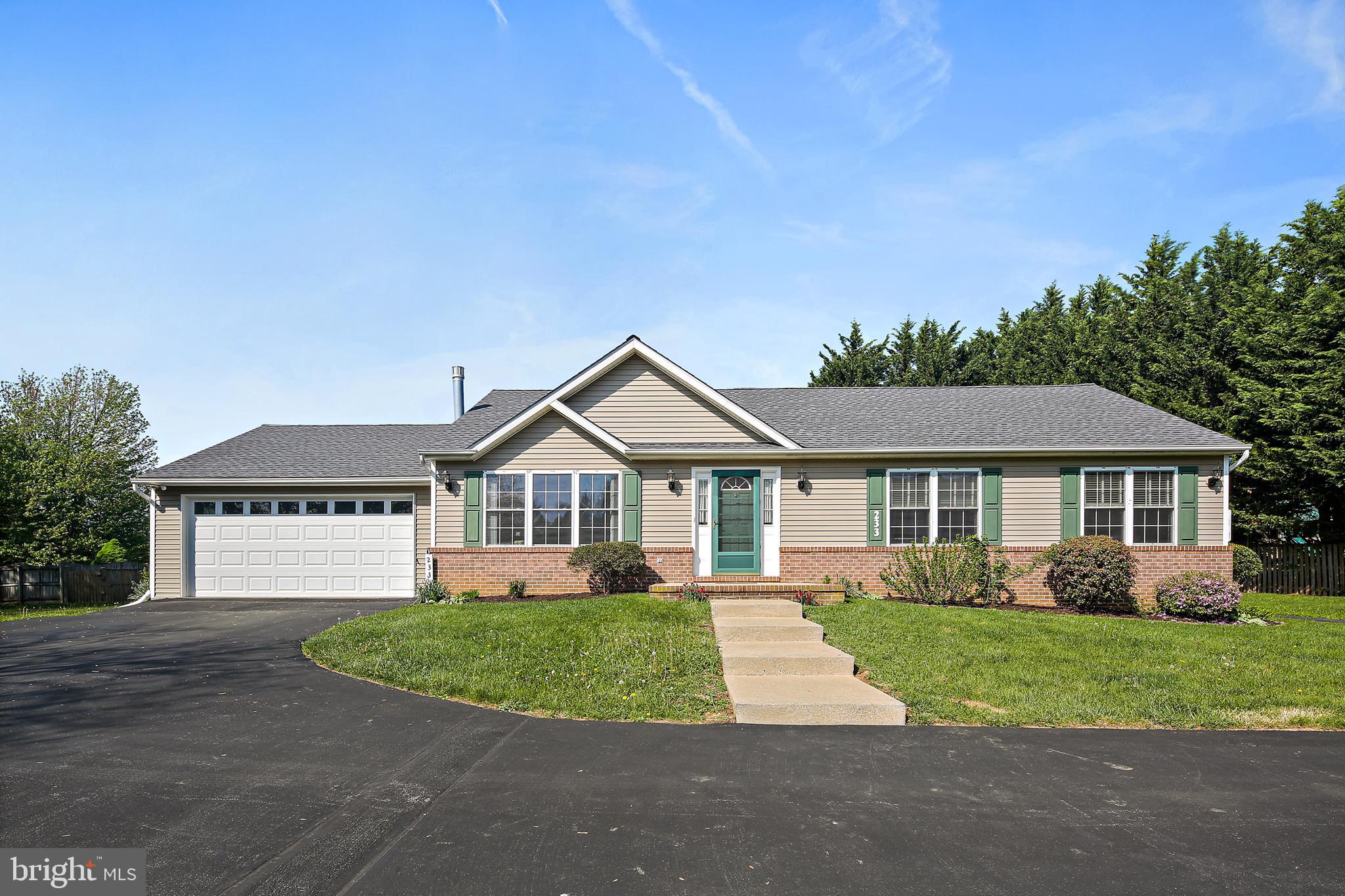 DEVLIN SQUARE - Residential