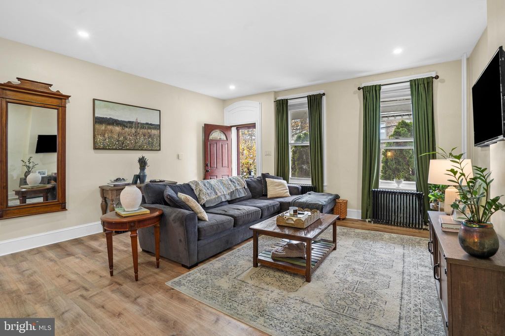 Photo of 4131 Manayunk Avenue, PHILADELPHIA, PA 19128 (MLS # PAPH2564994)