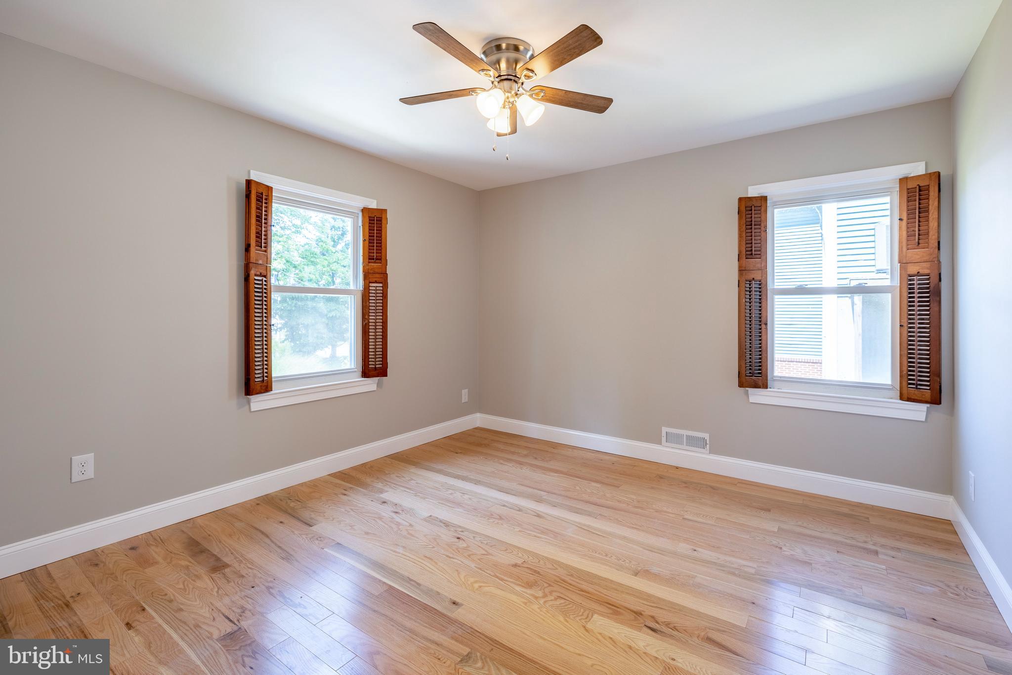 TWIN RIVER BEACH - Residential