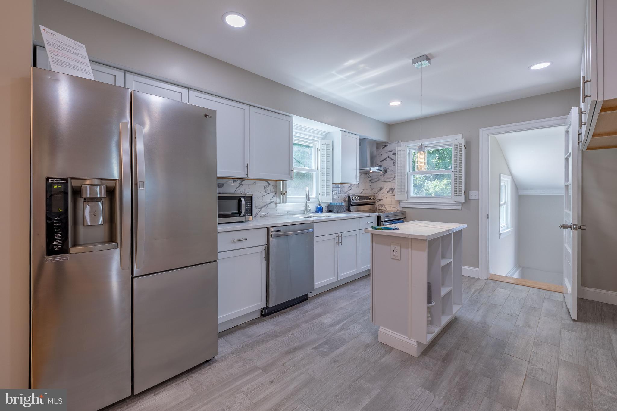 TWIN RIVER BEACH - Residential