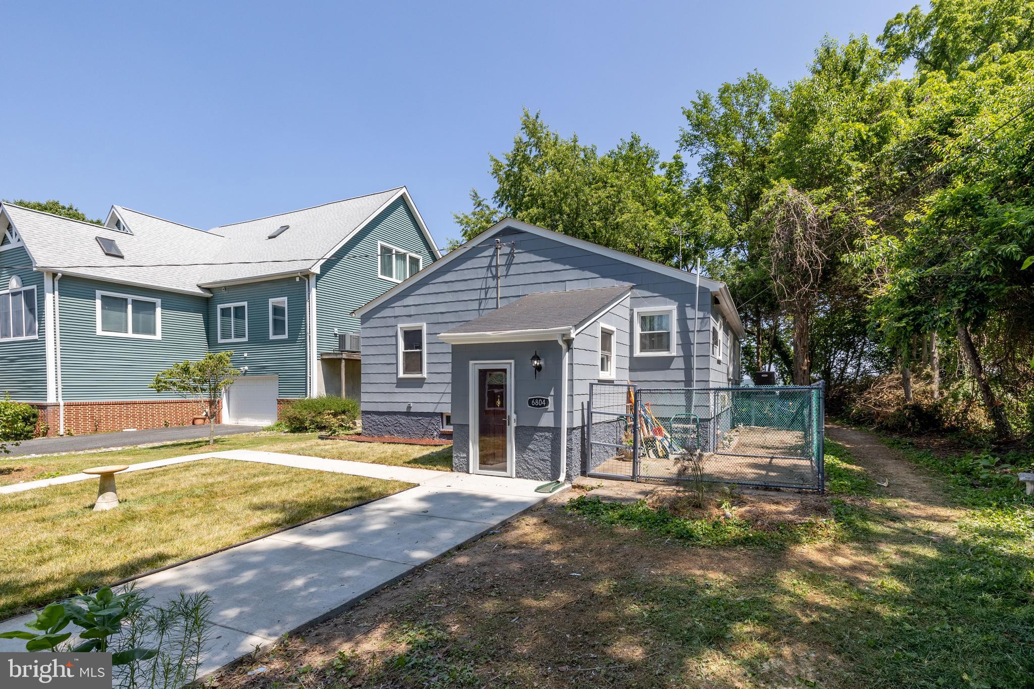 TWIN RIVER BEACH - Residential