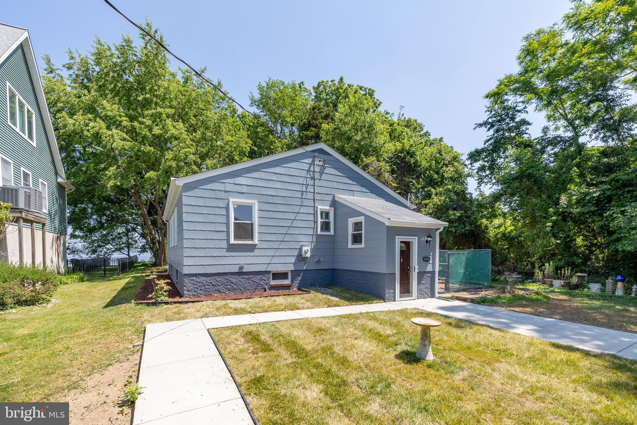 TWIN RIVER BEACH - Residential