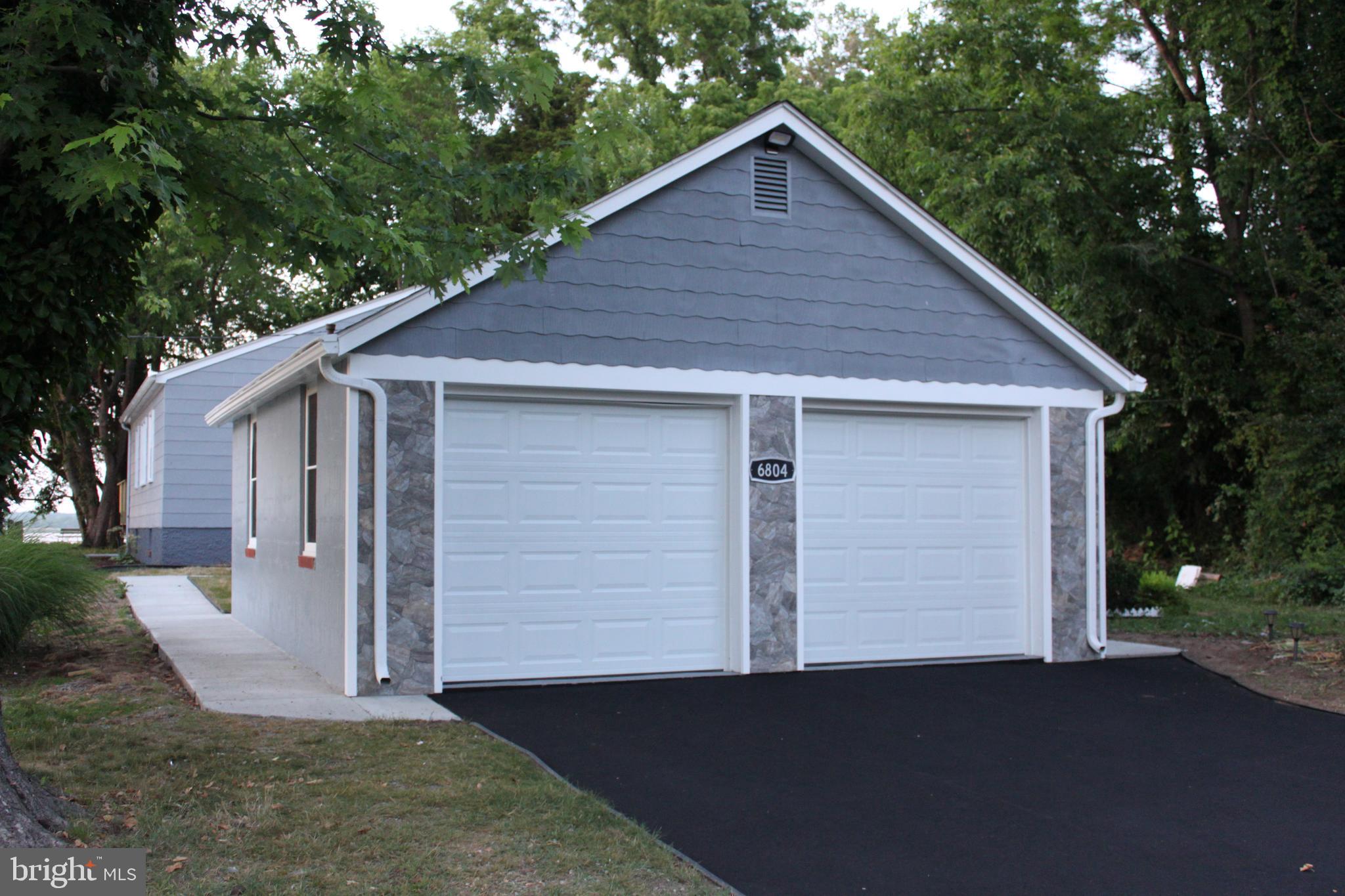 TWIN RIVER BEACH - Residential