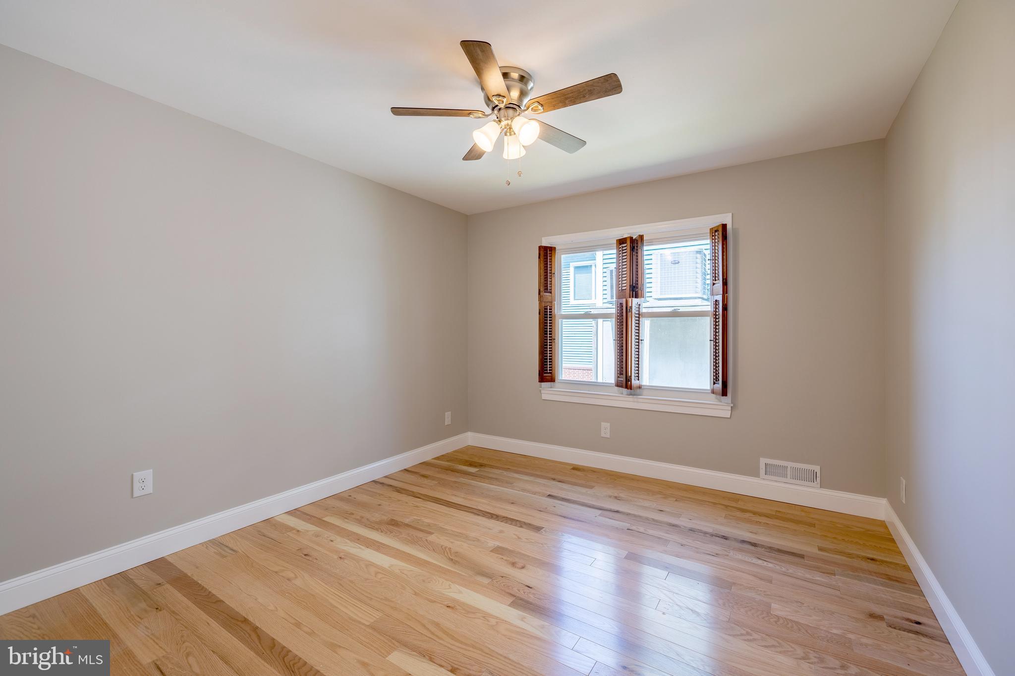 TWIN RIVER BEACH - Residential