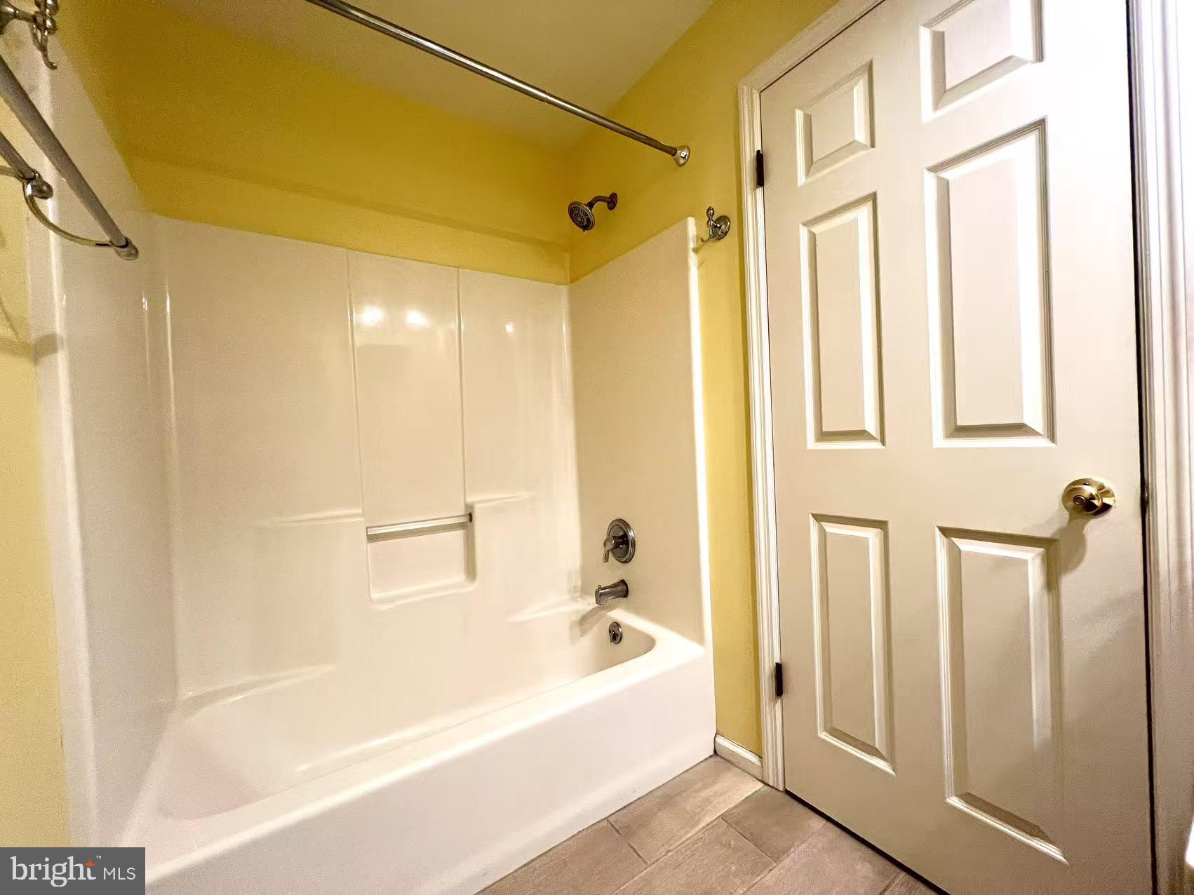 SOUTH POINT - Residential