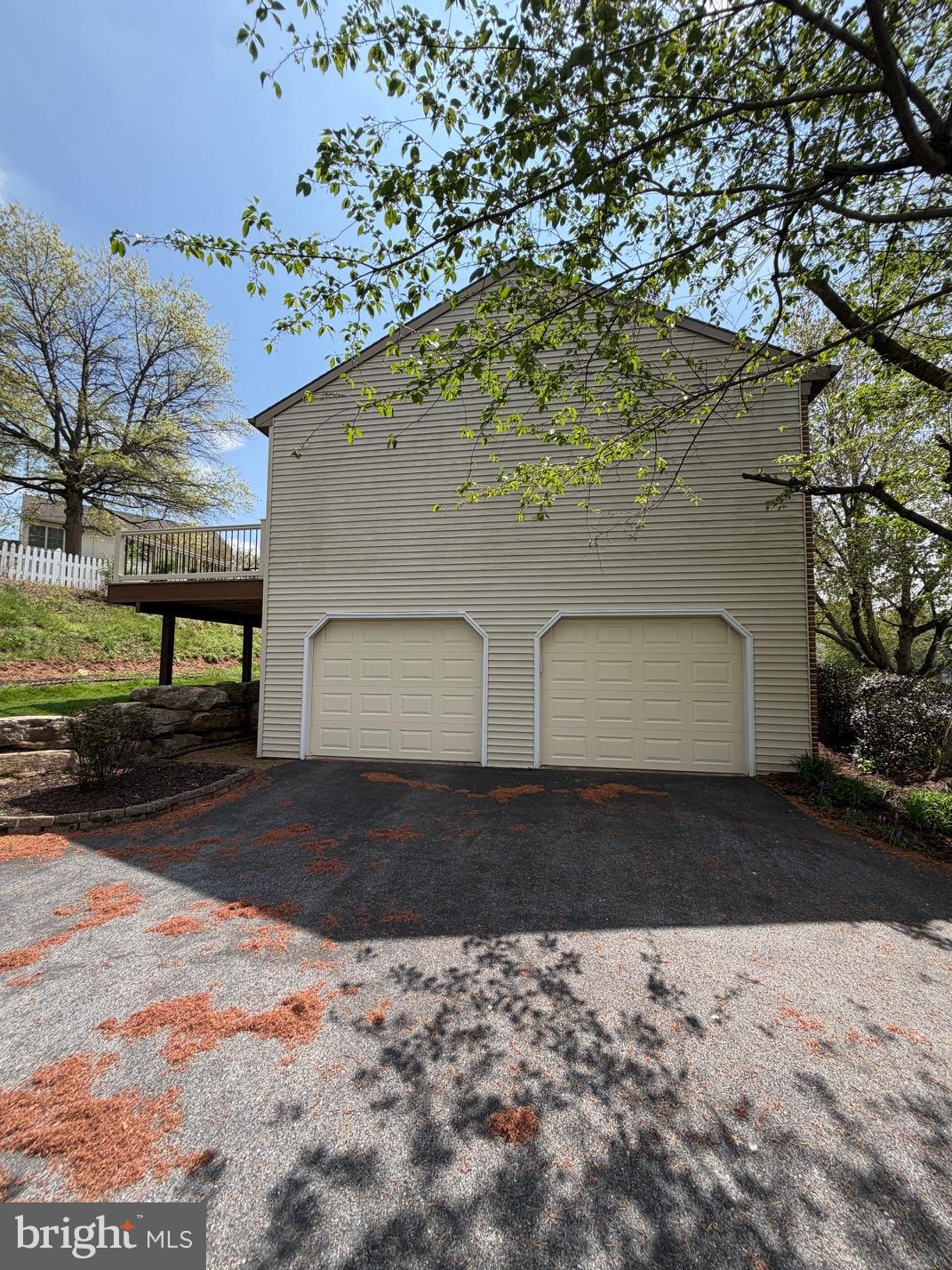 SOUTH POINT - Residential