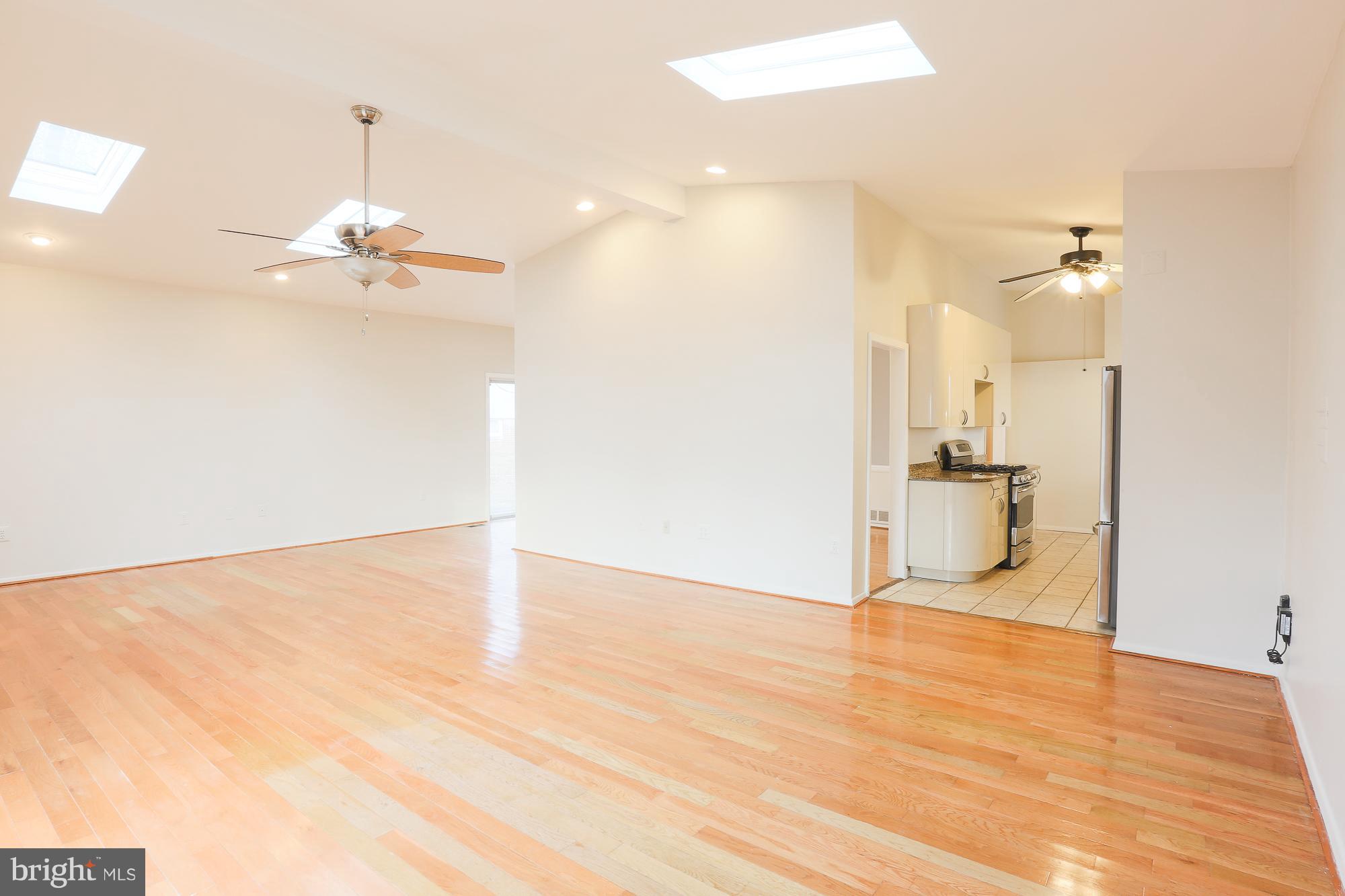 SUMMIT PARK - Residential Lease