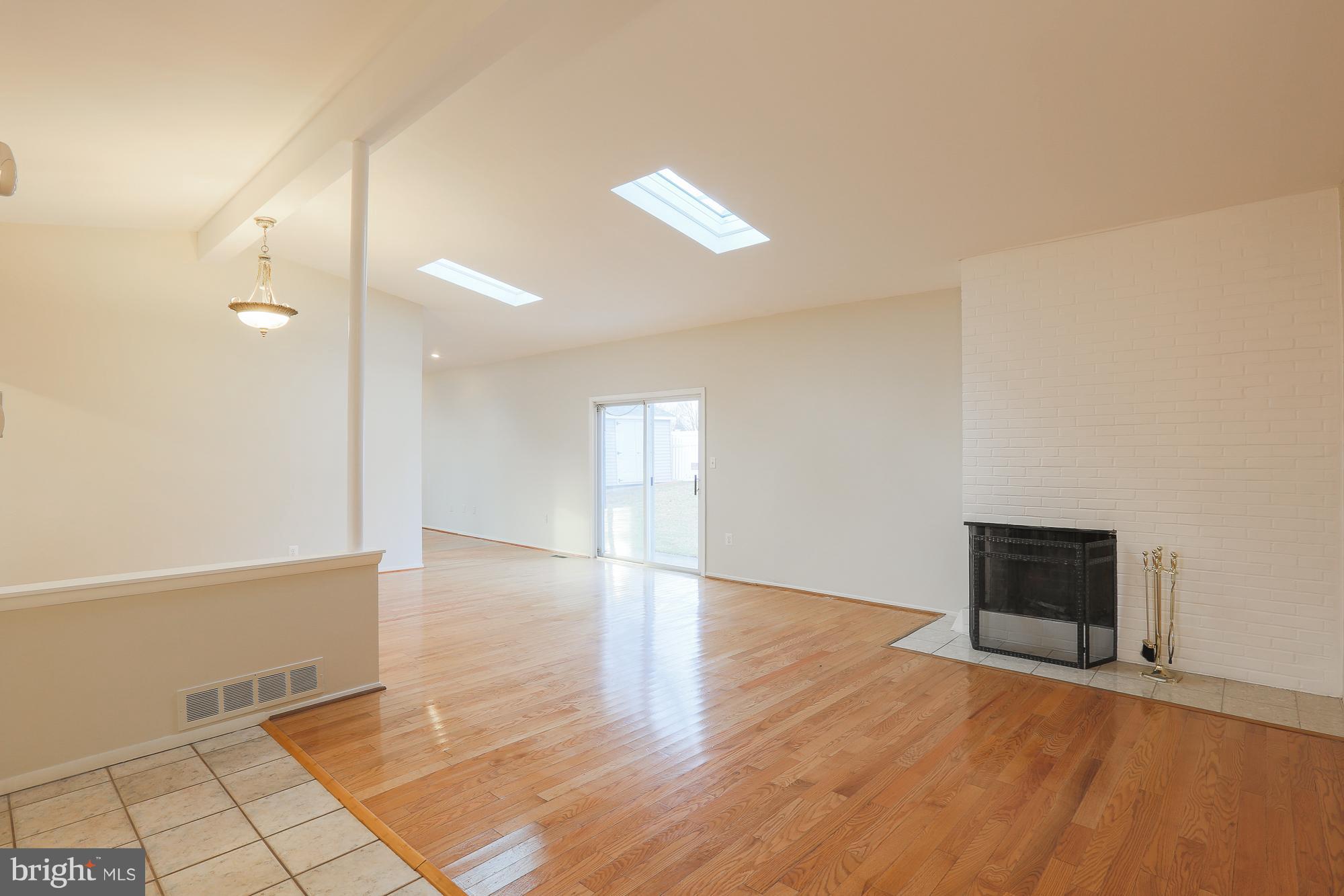 SUMMIT PARK - Residential Lease