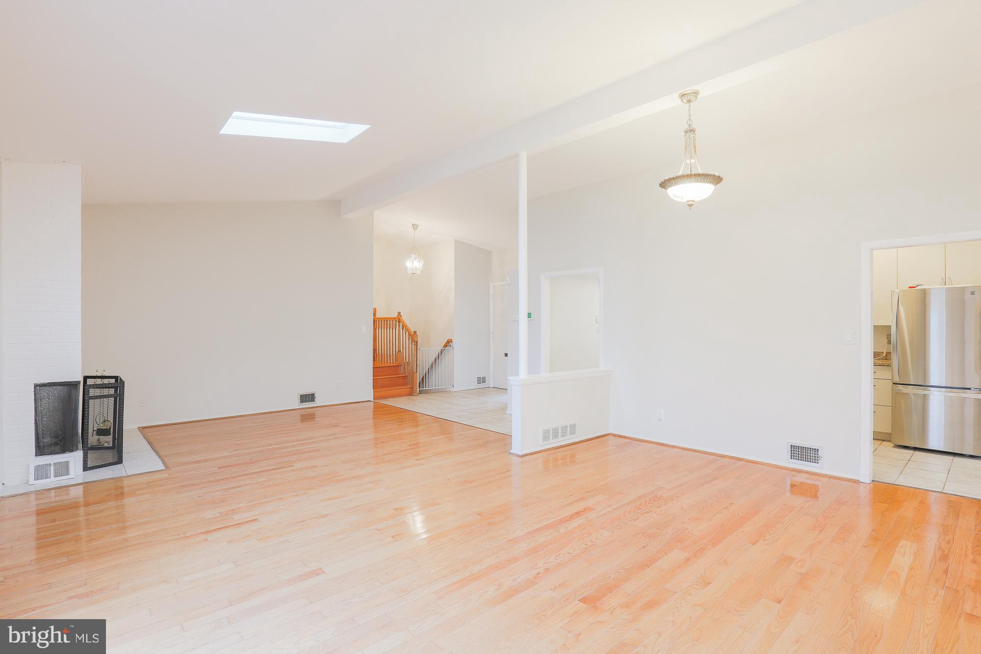 SUMMIT PARK - Residential Lease