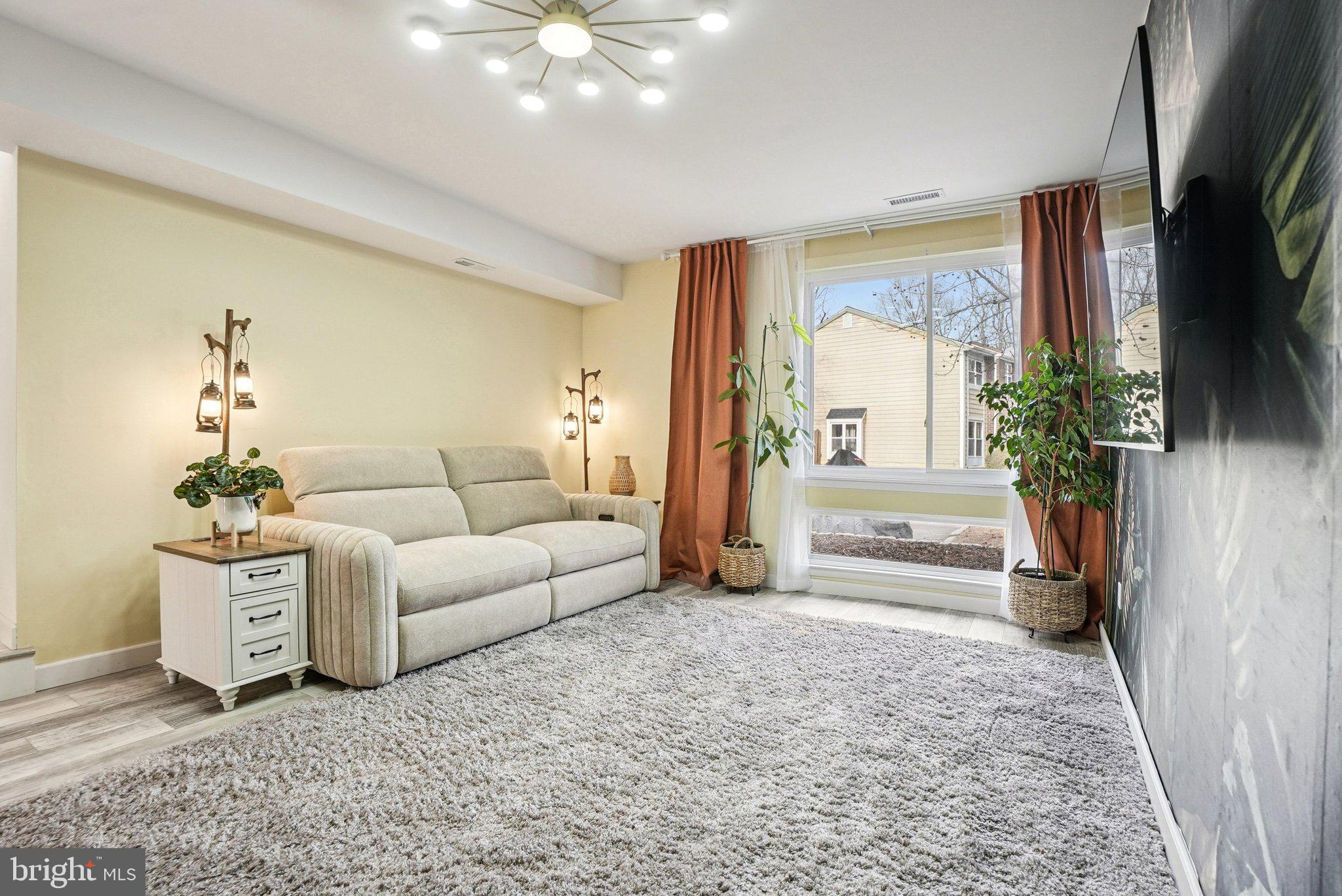 345 BARTON RUN BOULEVARD