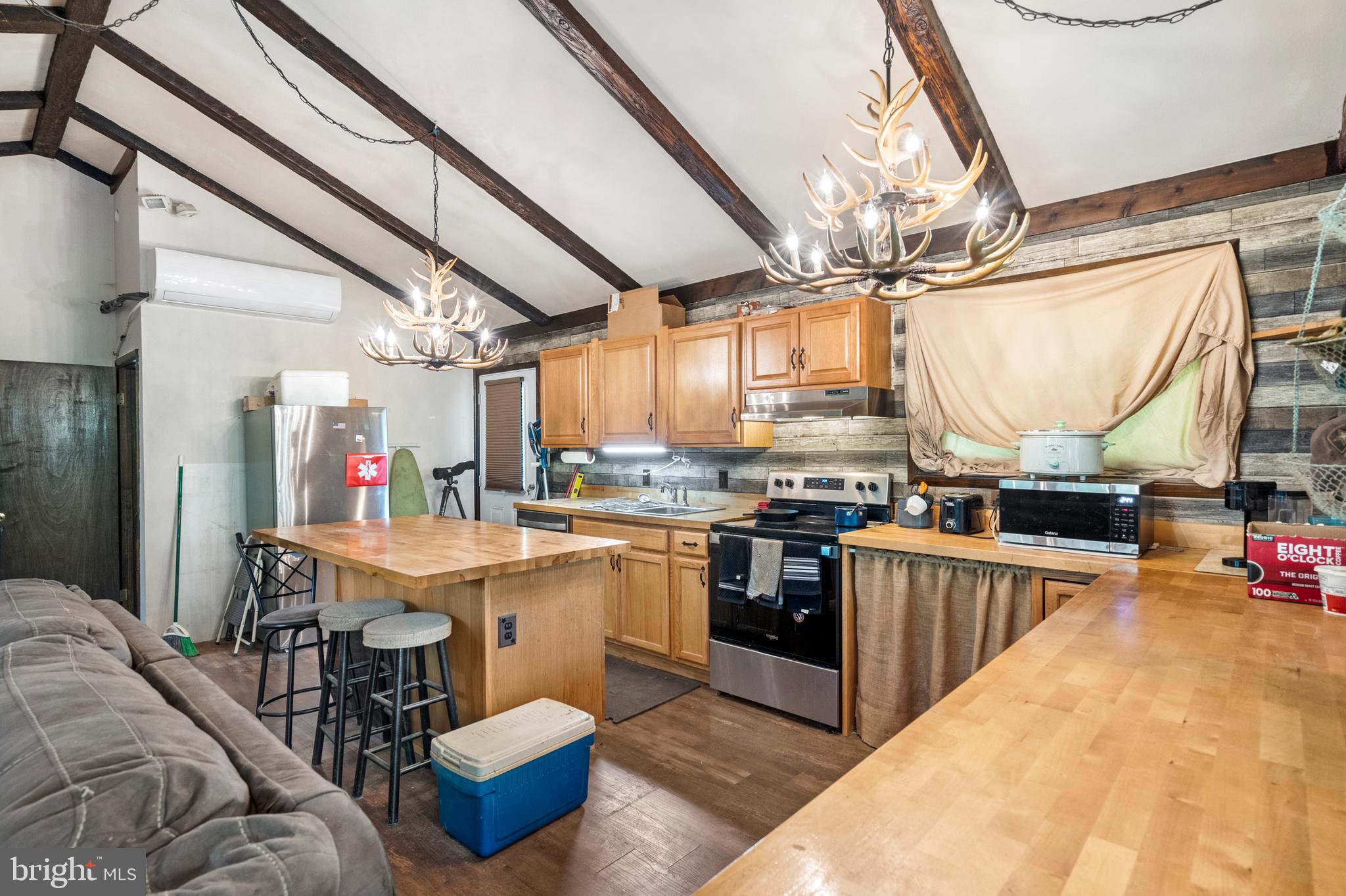 GLENWOOD FOREST - Residential
