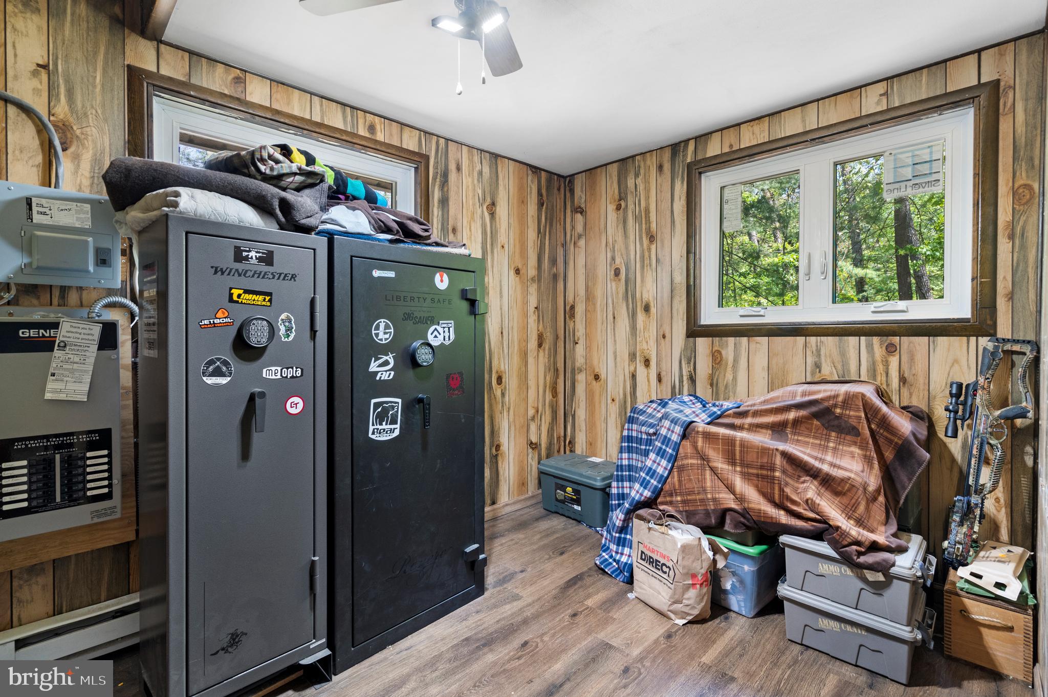 GLENWOOD FOREST - Residential