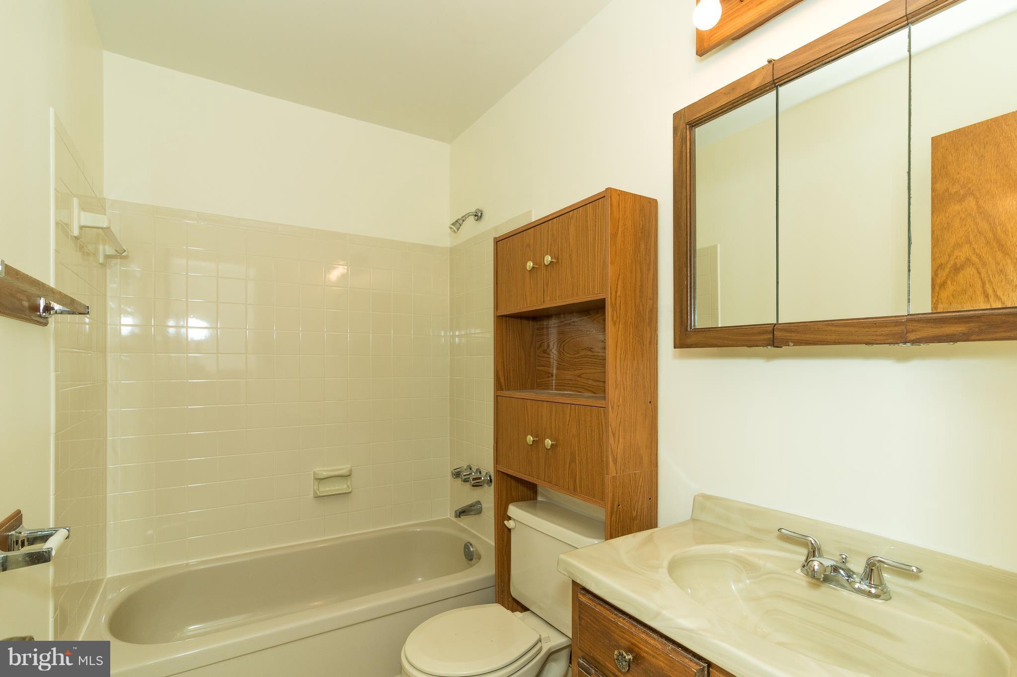 DEVONSHIRE - Residential Lease