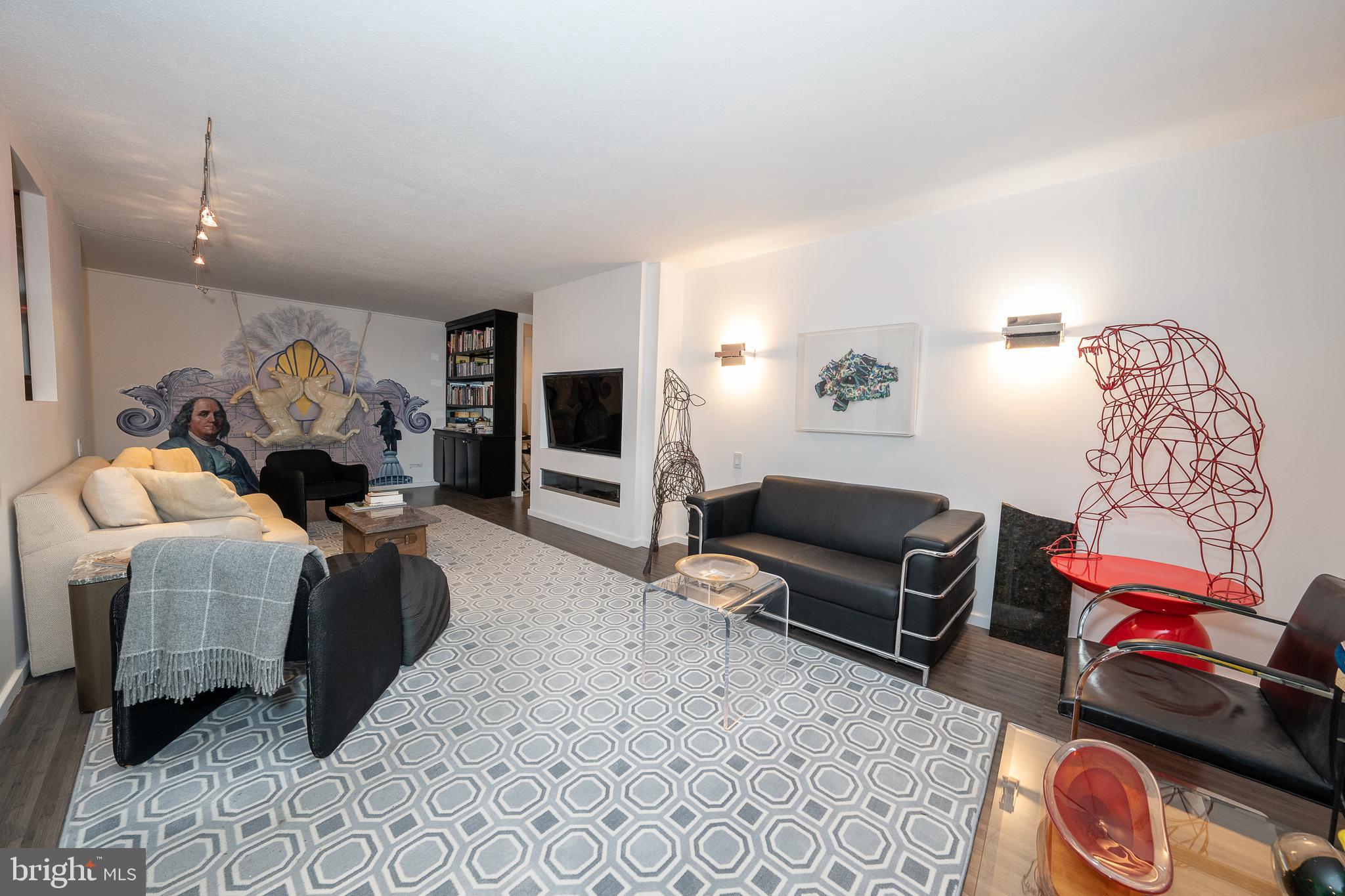 RITTENHOUSE SQUARE - Residential