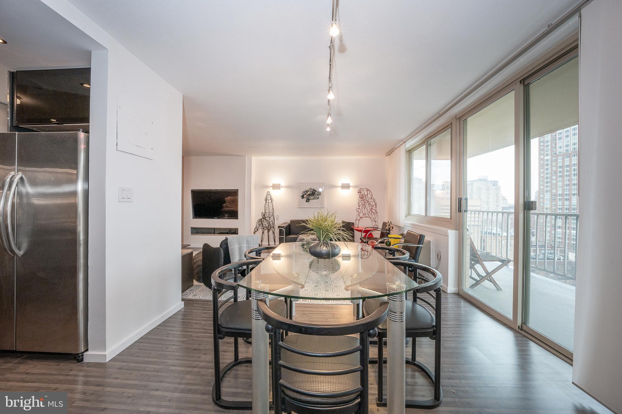 RITTENHOUSE SQUARE - Residential