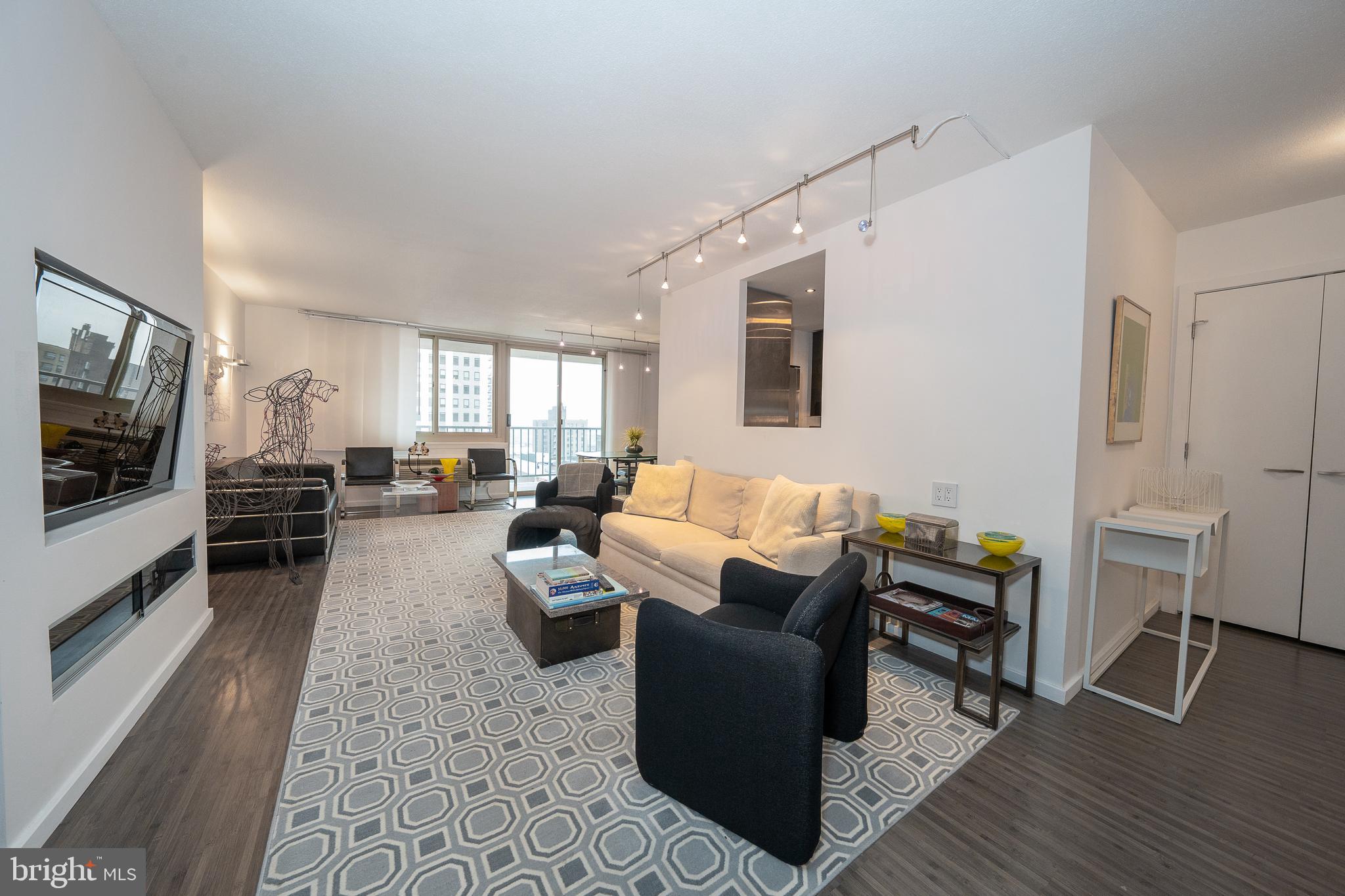 RITTENHOUSE SQUARE - Residential