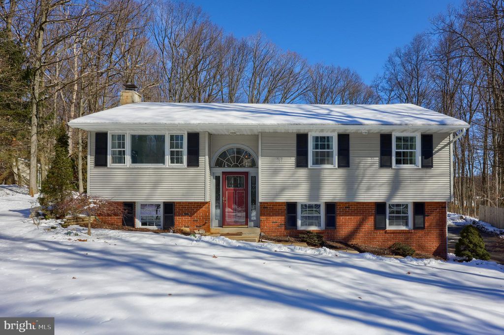 Photo of 5245 Honeysuckle Lane, New Holland, PA 17557 (MLS # PALA2047668)