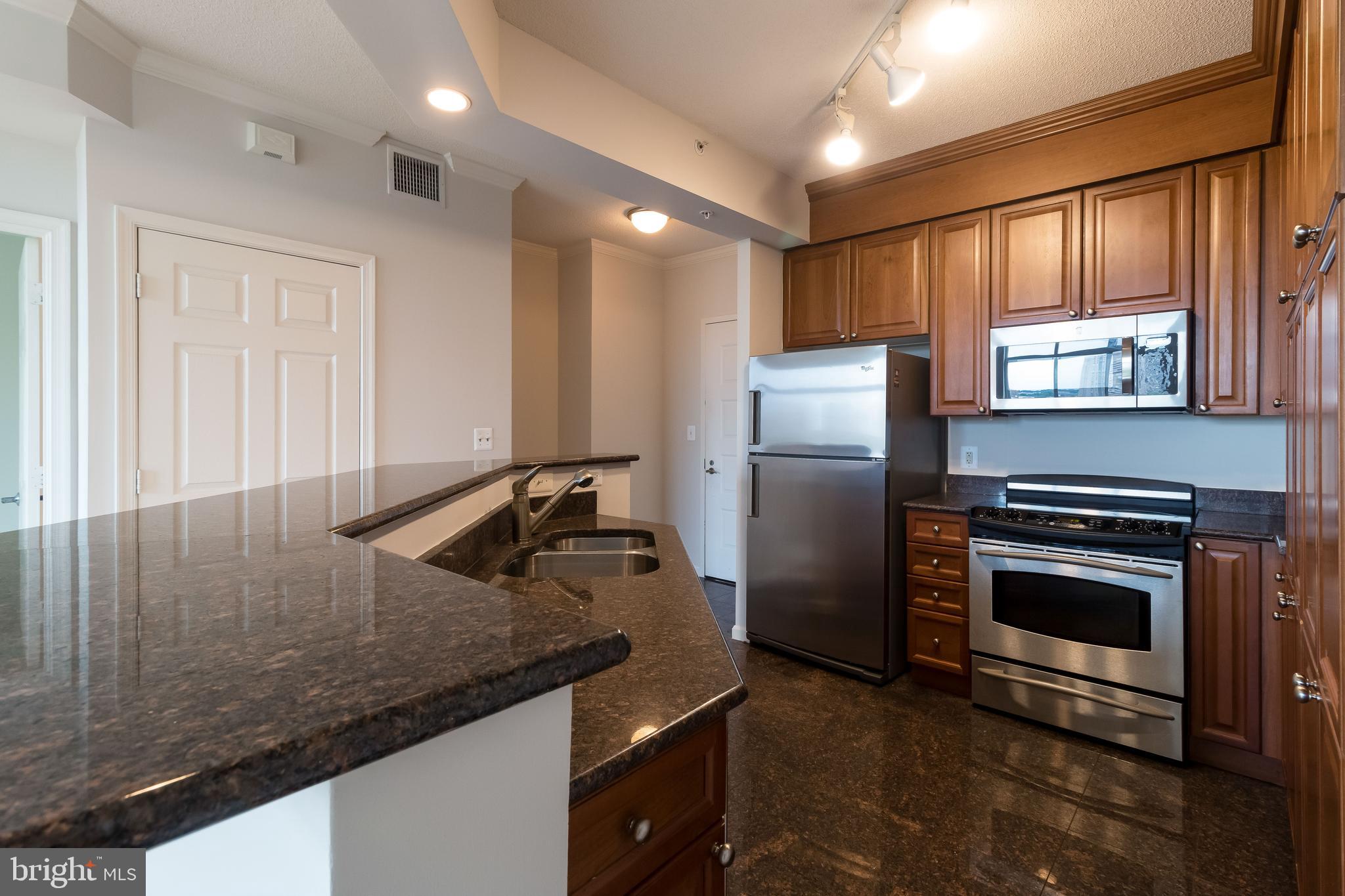 NORTHAMPTON PLACE - Residential Lease