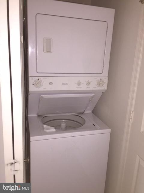 NORTHAMPTON PLACE - Residential Lease