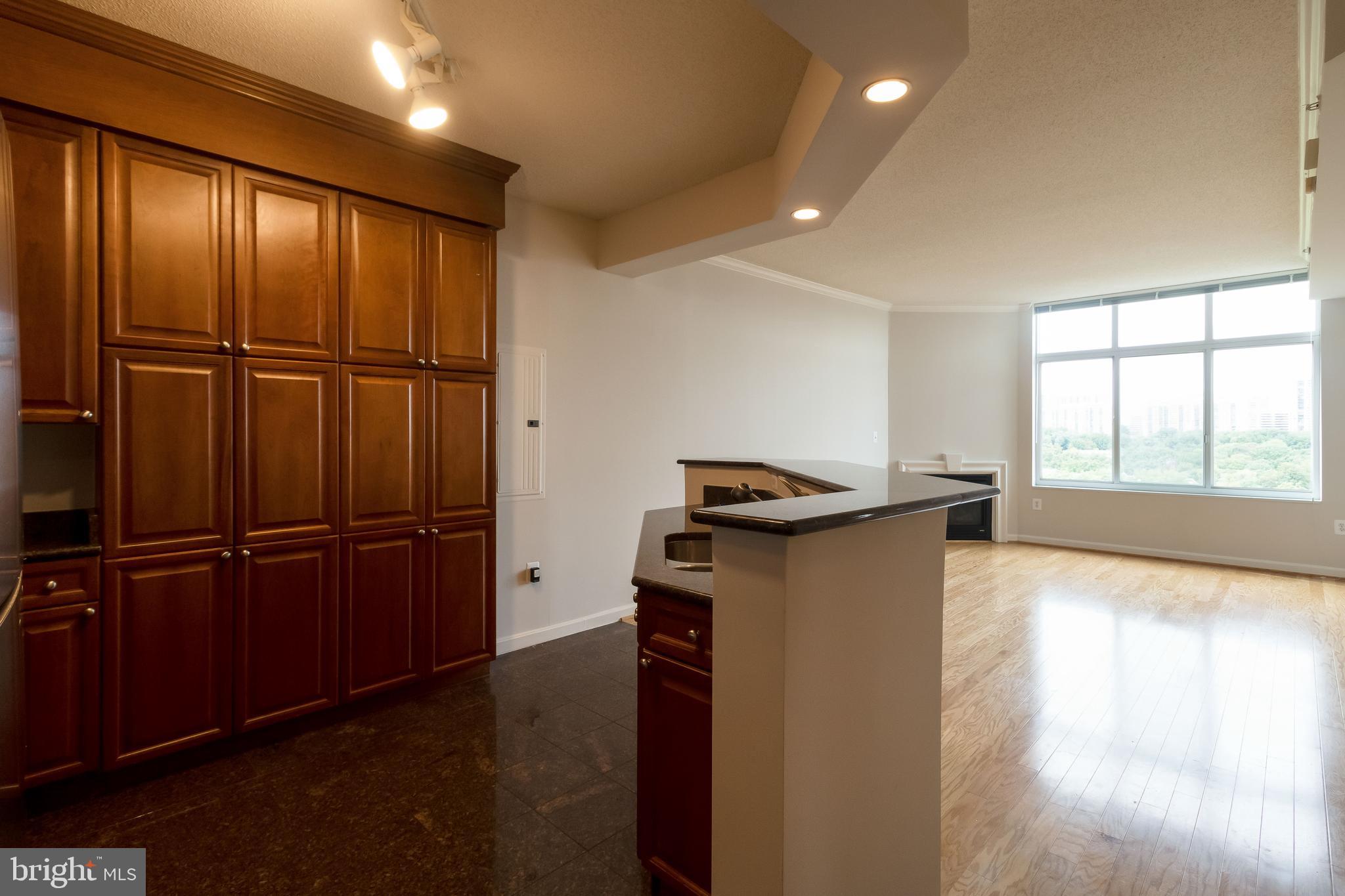 NORTHAMPTON PLACE - Residential Lease