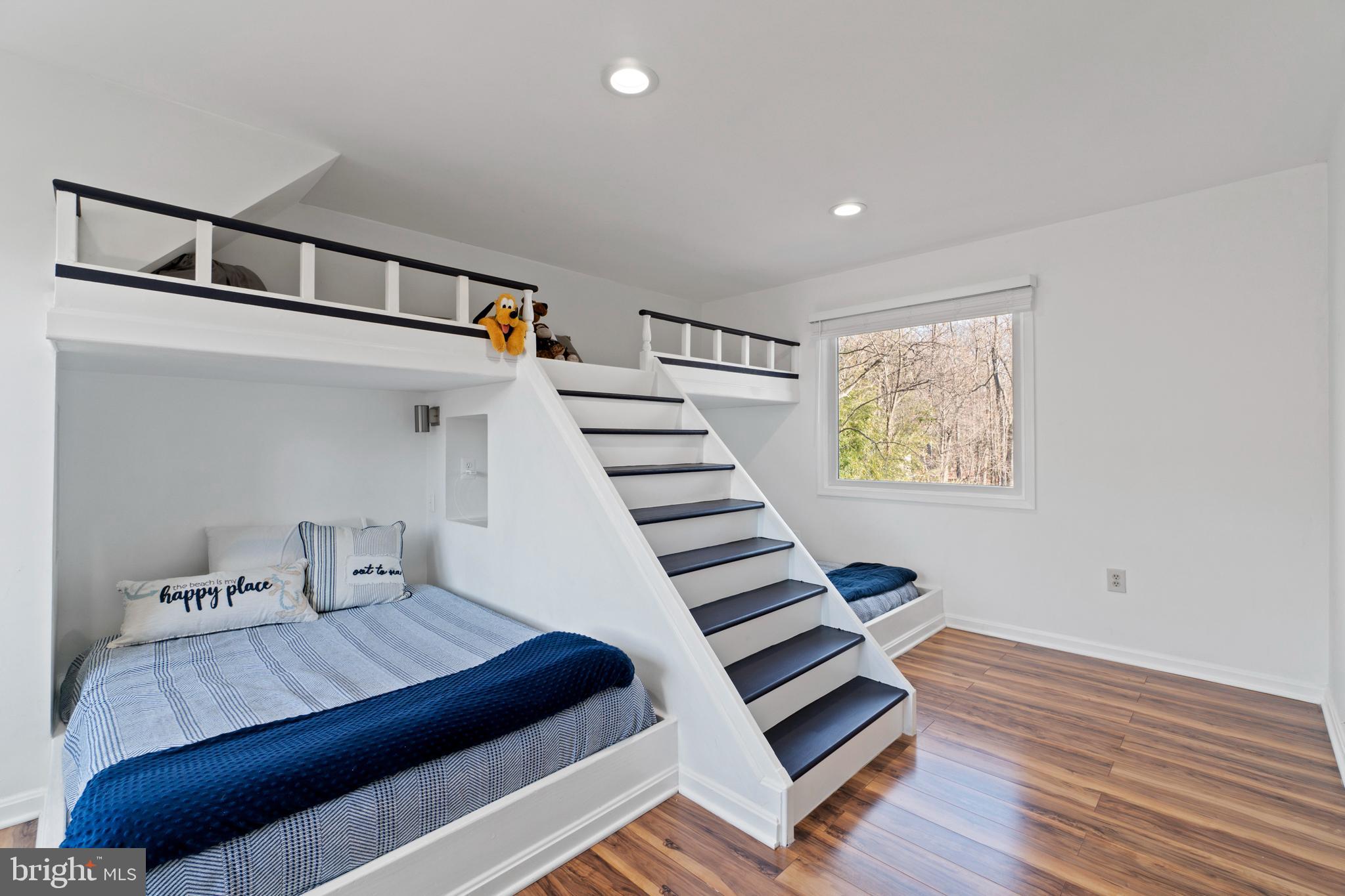 AMBERWOODS OF GREAT FALLS - Residential