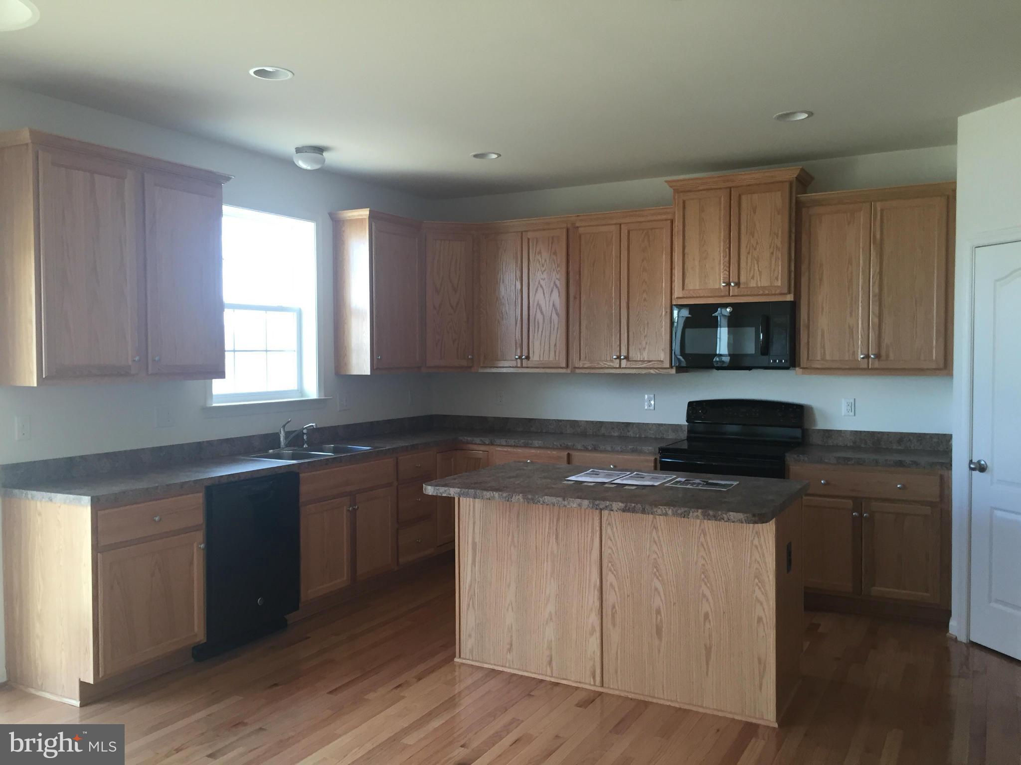 STONEBROOK VILLAGE - Residential