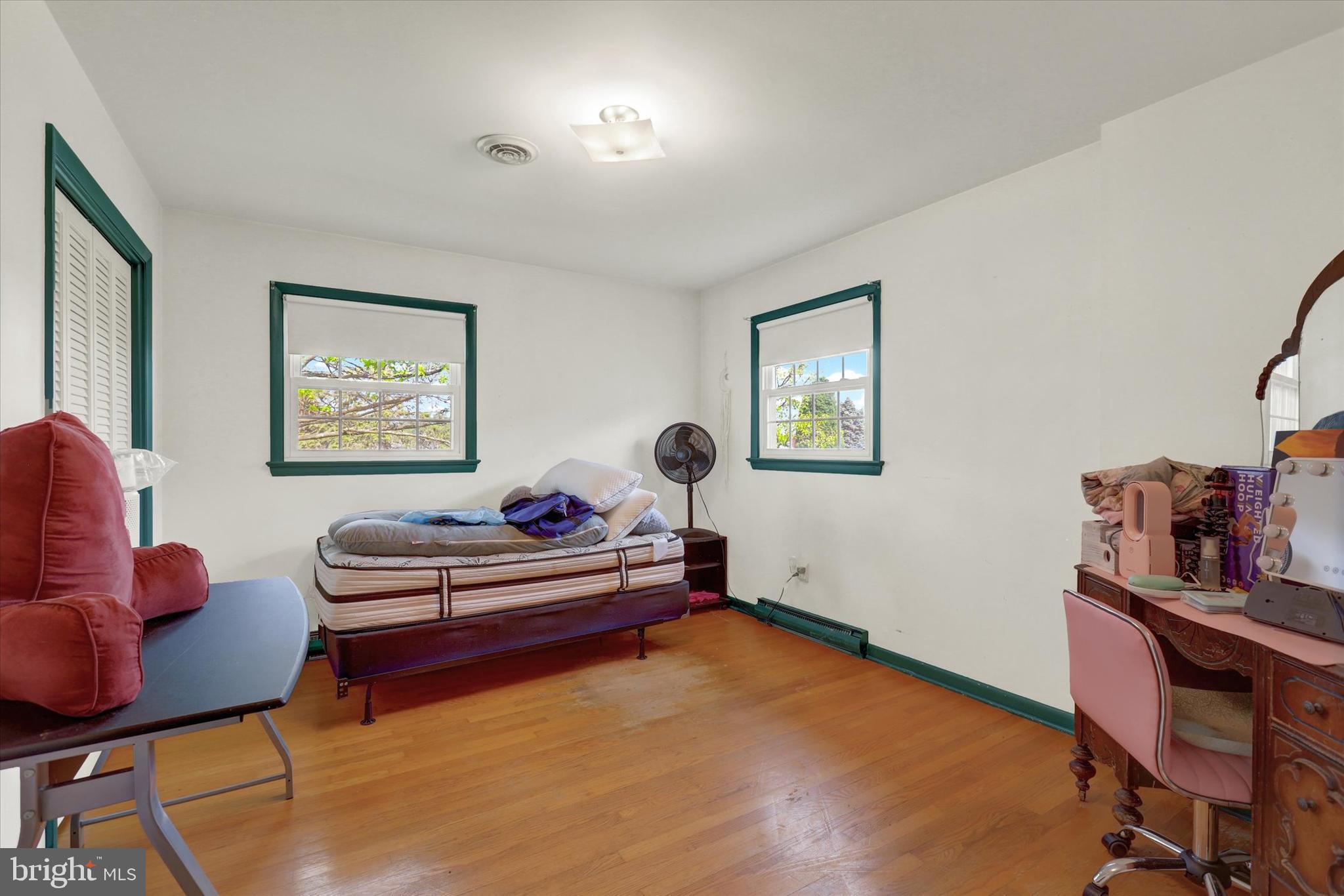 HILLANDALE - Residential