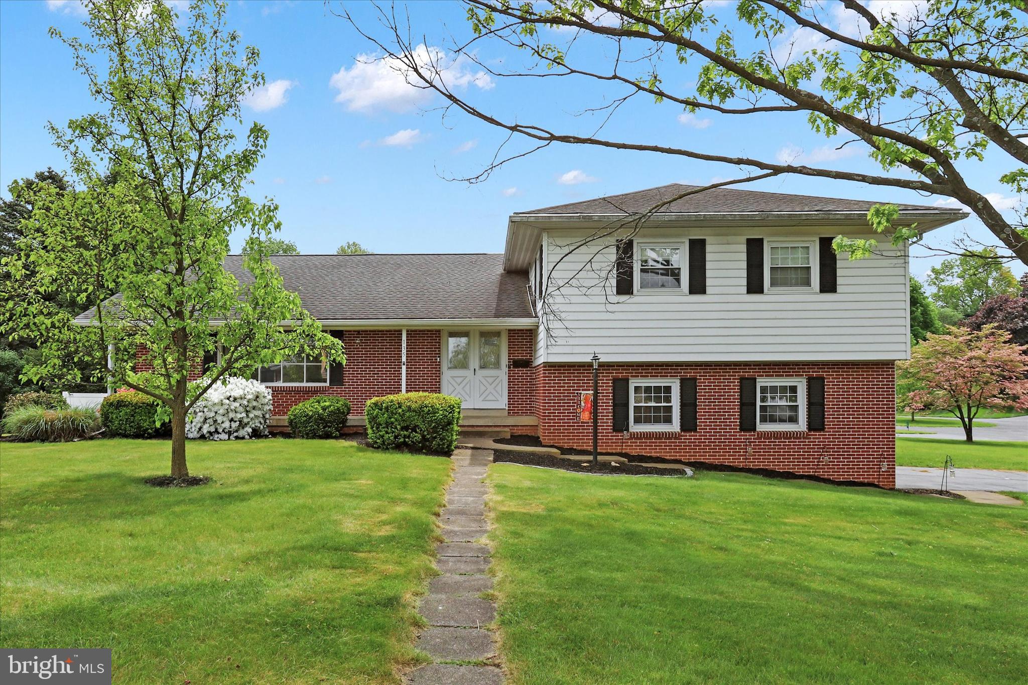 HILLANDALE - Residential