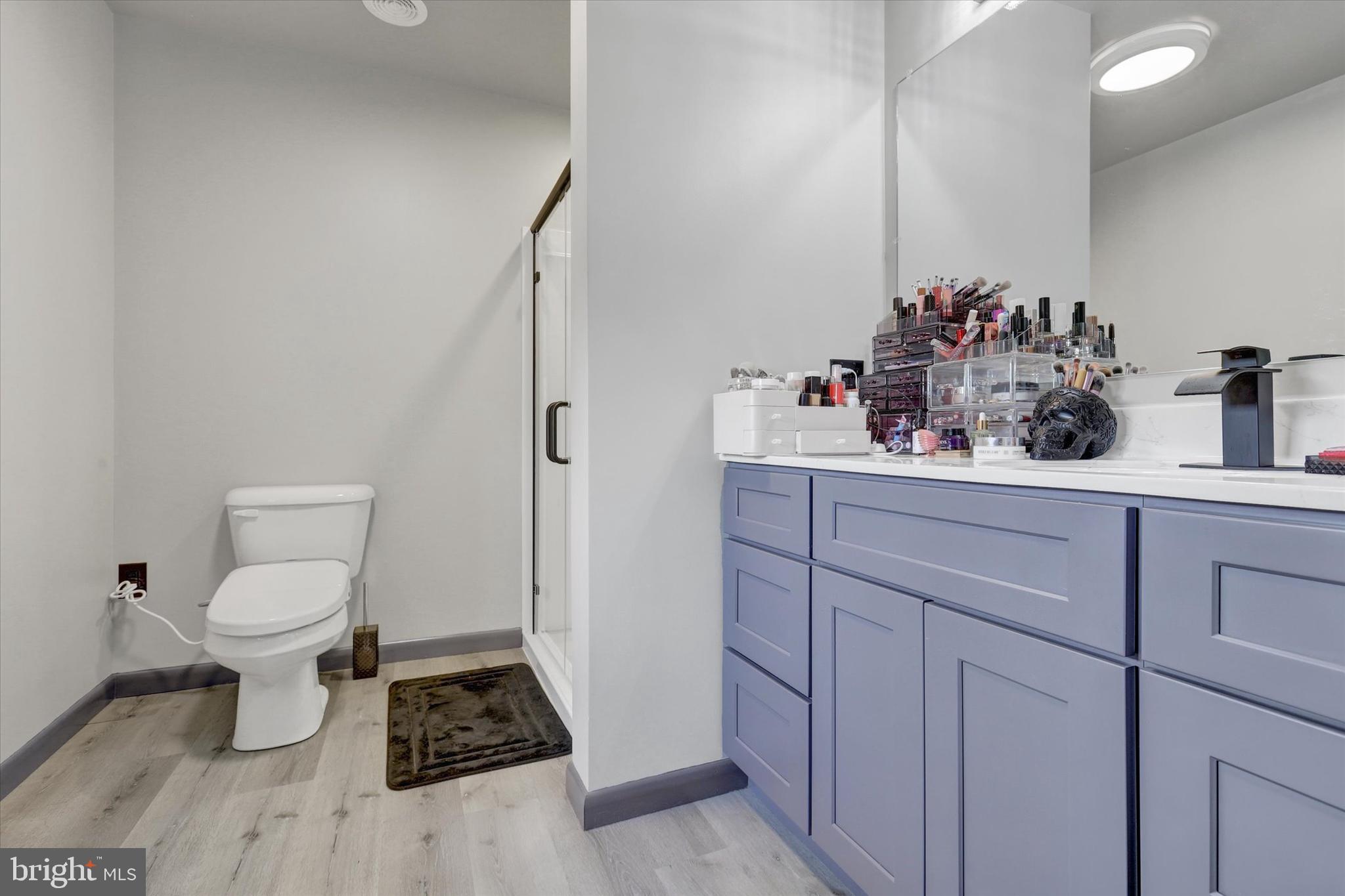 HILLANDALE - Residential