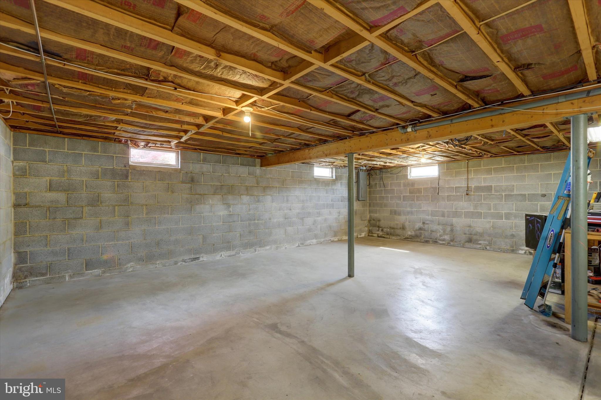 HILLANDALE - Residential