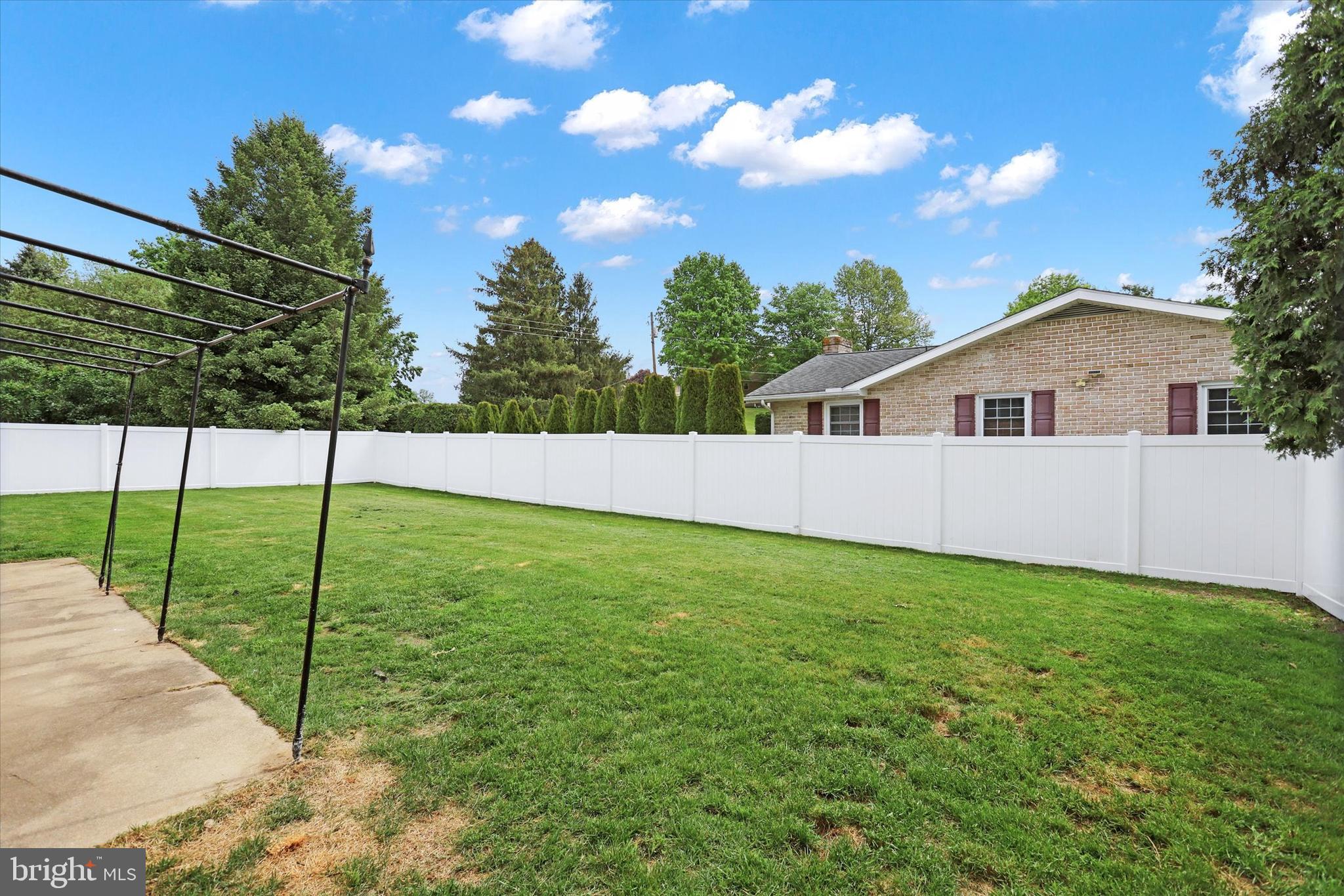 HILLANDALE - Residential