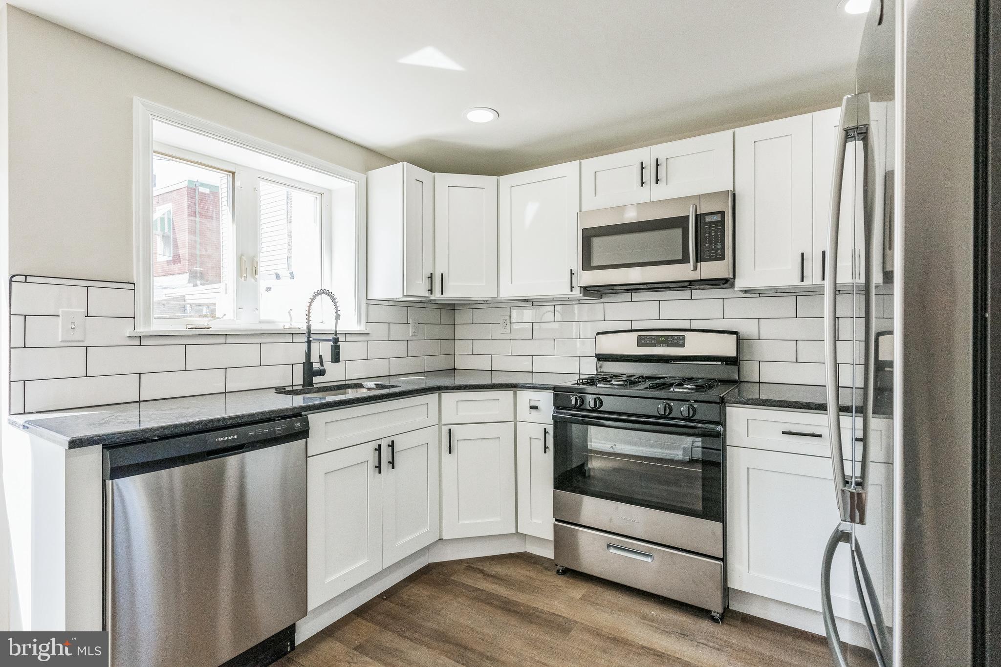 PORT RICHMOND - Residential