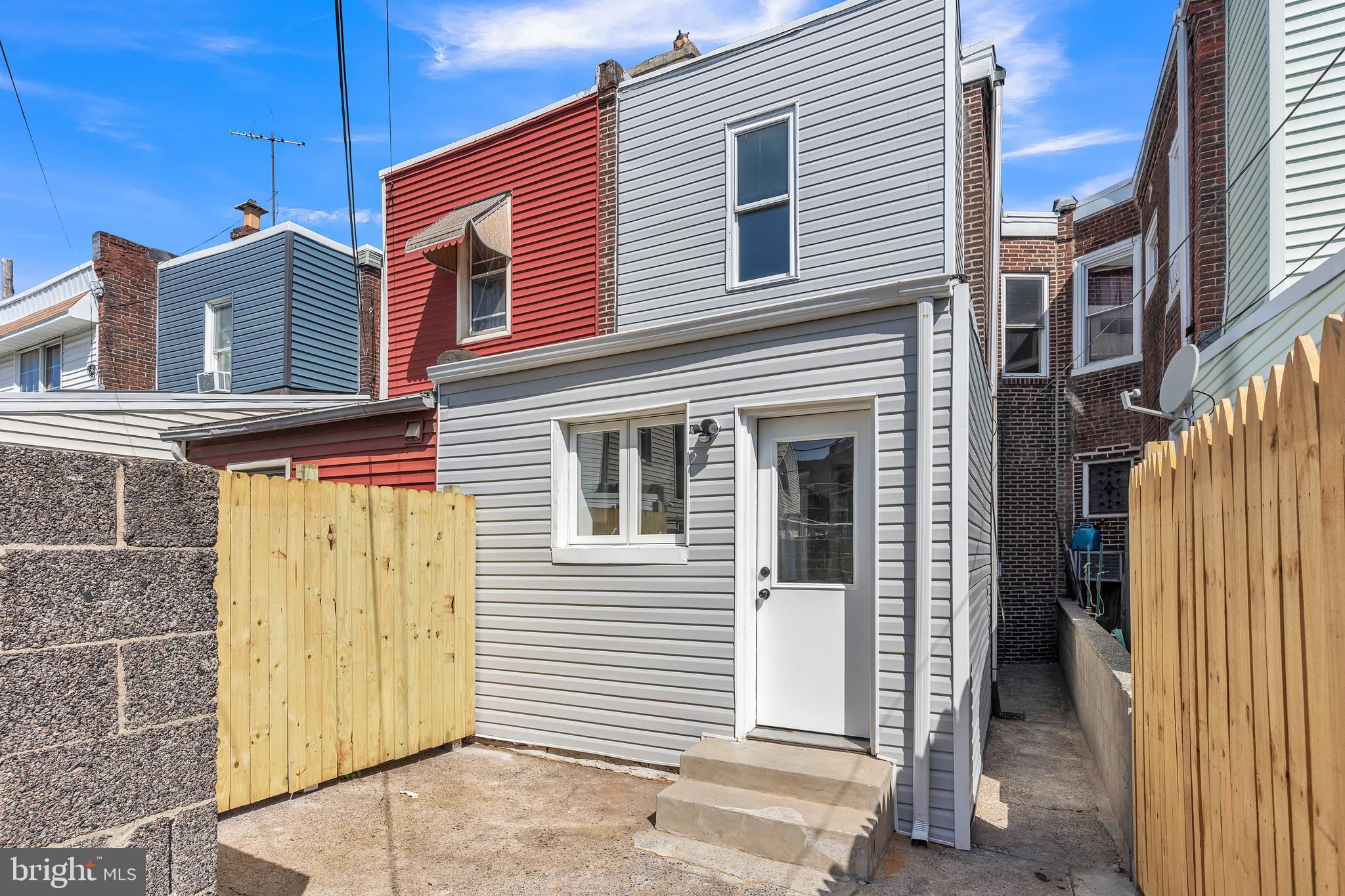 PORT RICHMOND - Residential