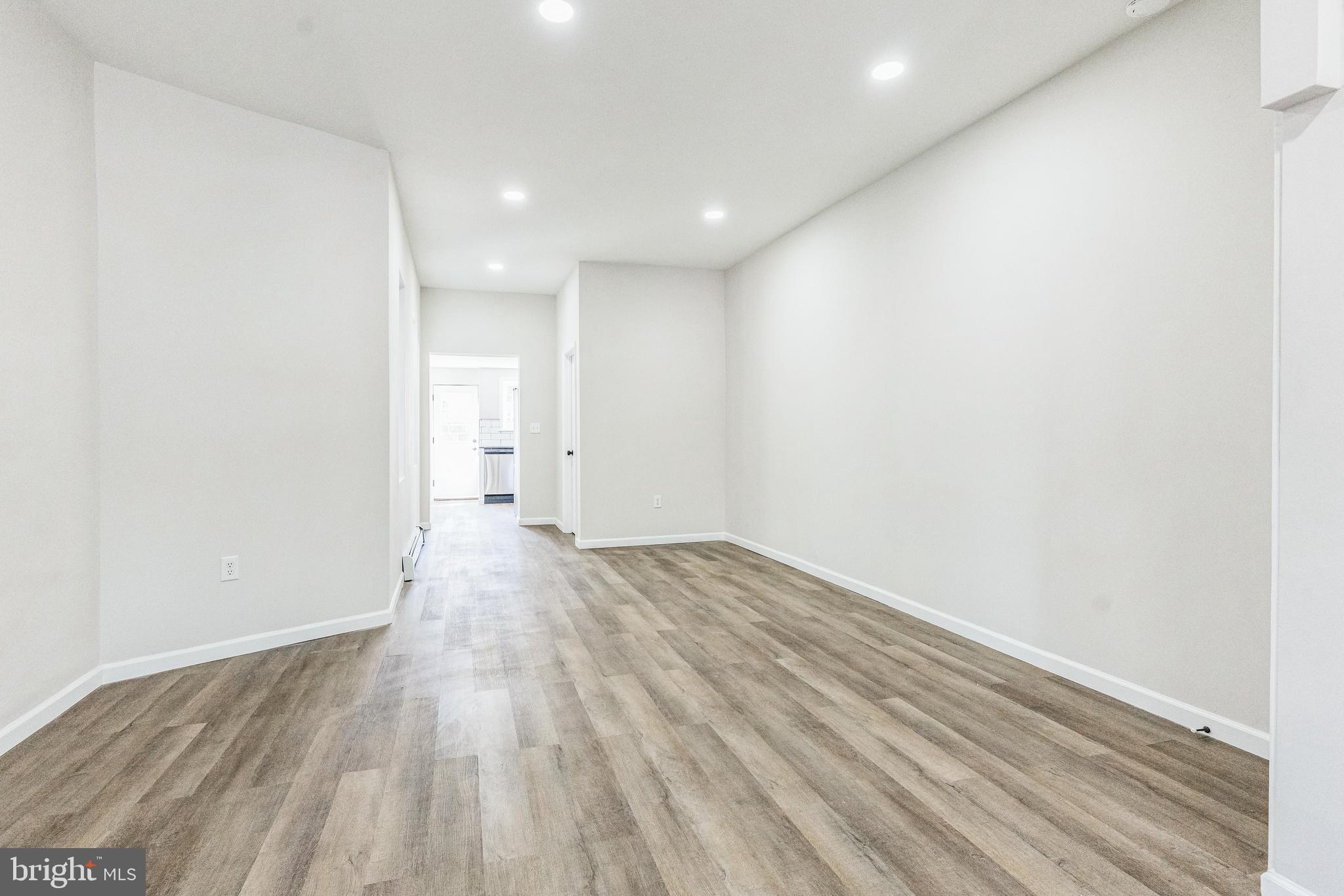 PORT RICHMOND - Residential